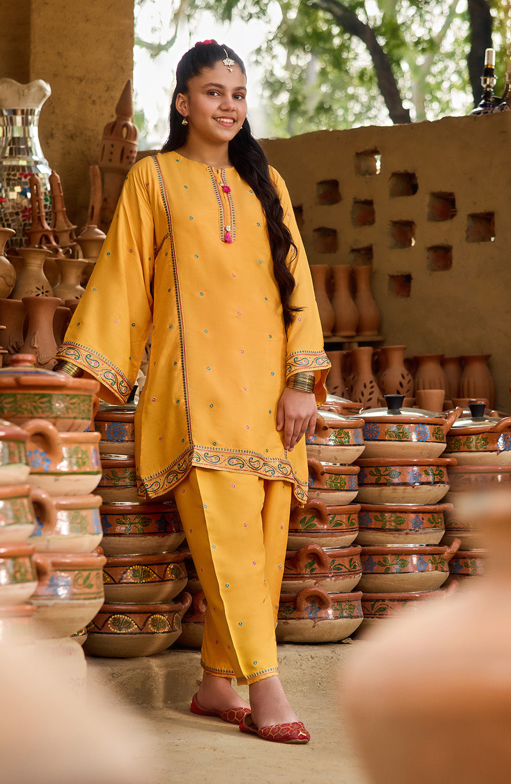 Sunehri 2 Piece Suit - KPL764325 - Shop Now at Leisure Club