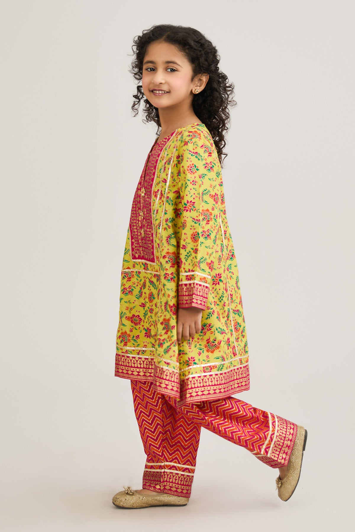 Mehar Bano 2 Piece Suit - KPL796325 - Shop Now at Leisure Club