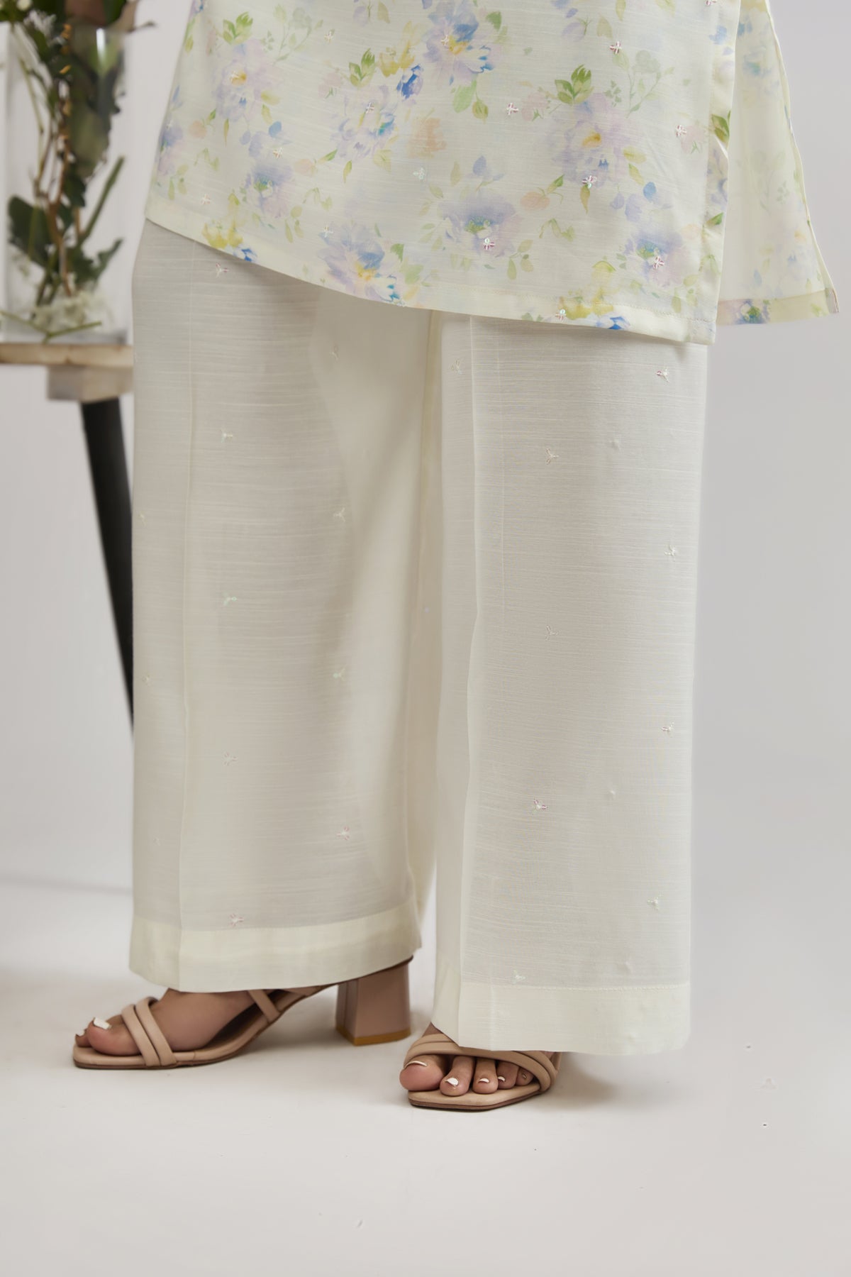 RAW SILK | EMBROIDERED - Shop Now at Kayseria