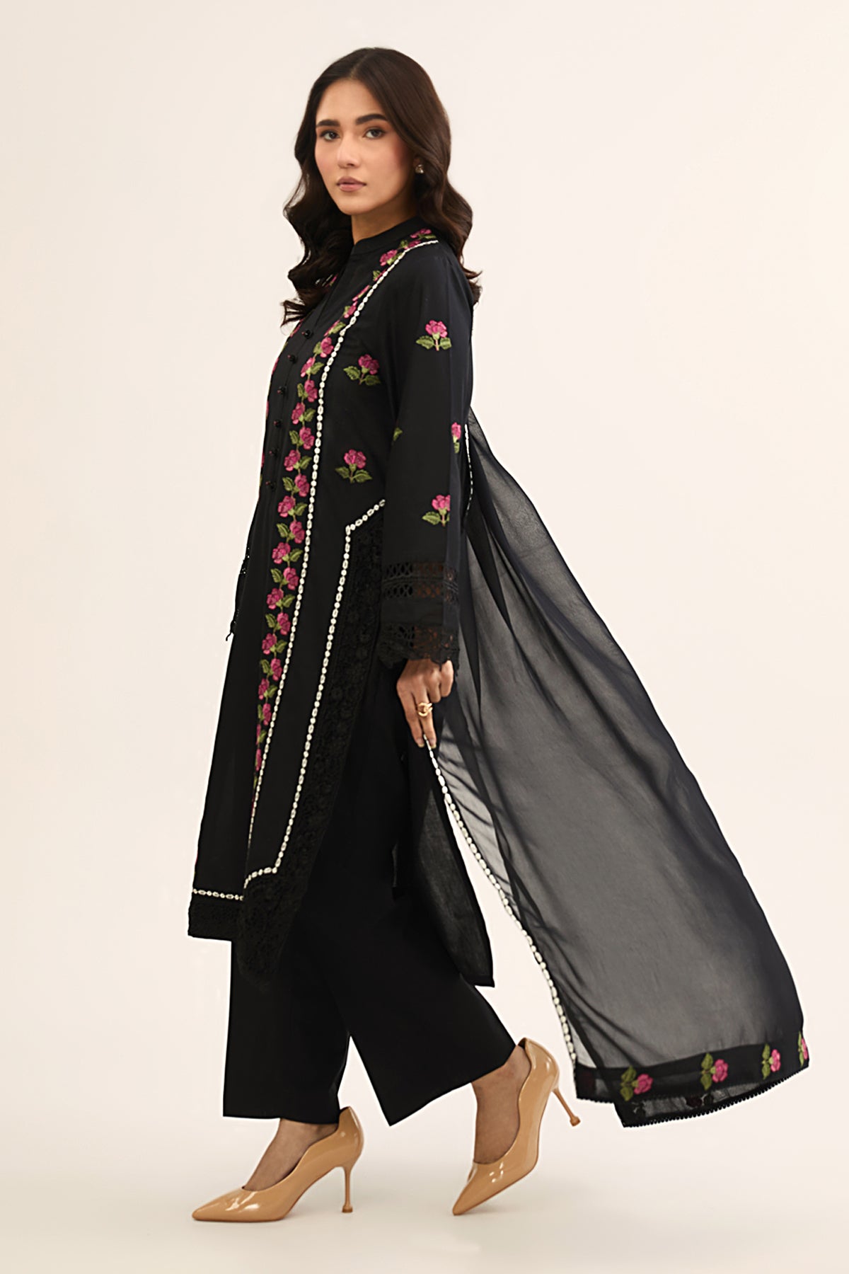LAWN | EMBROIDERED - Shop Now at Kayseria