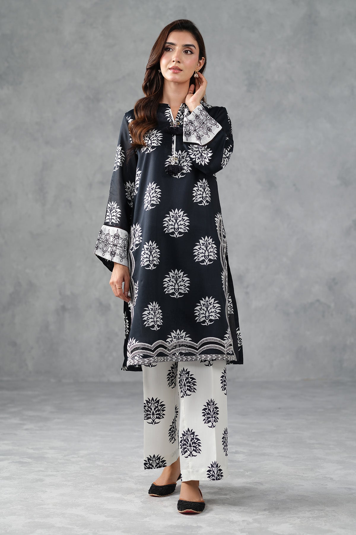 COTTON LINEN | EMBROIDERED