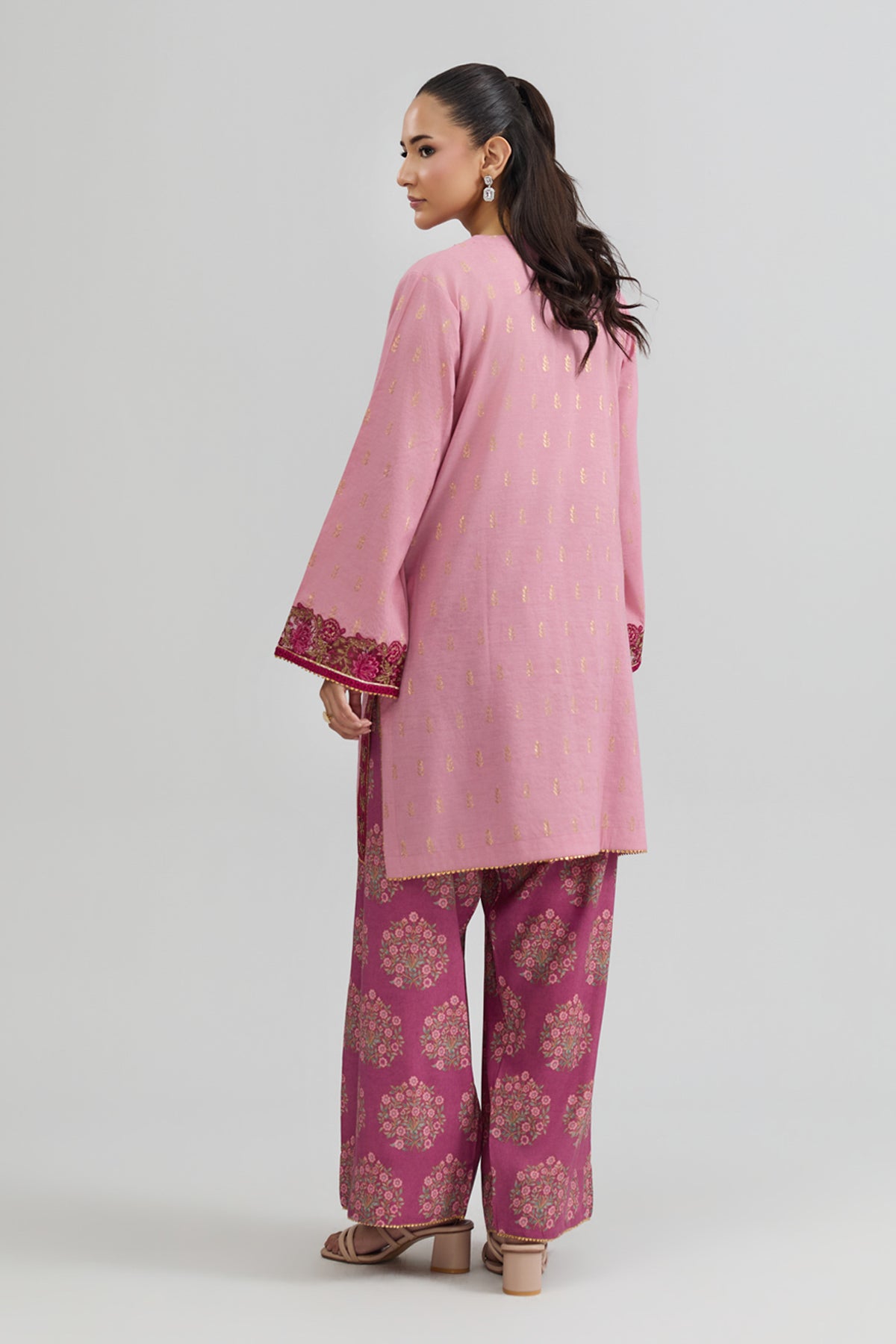 JACQUARD | EMBROIDERED - Shop Now at Kayseria