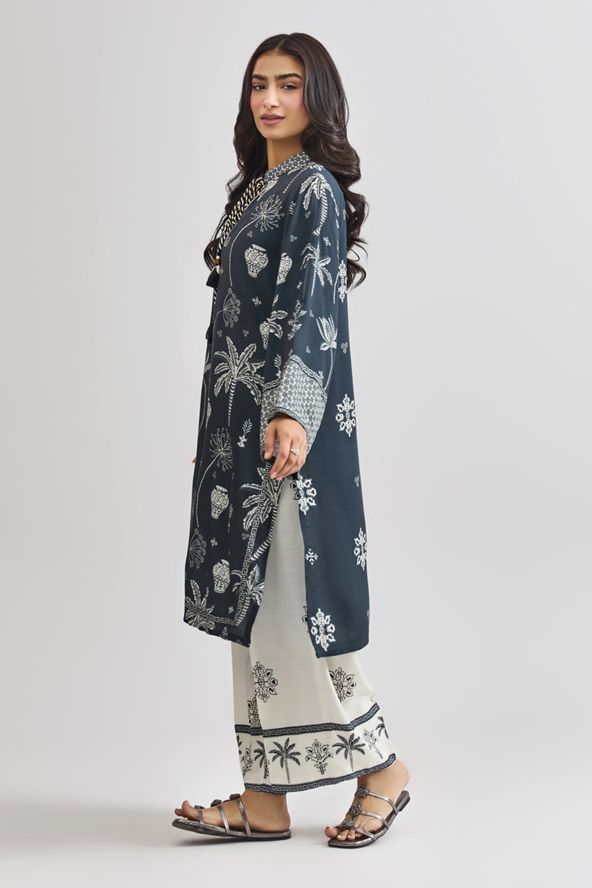 RAW SILK | PRINTED - Shop Now at Kayseria