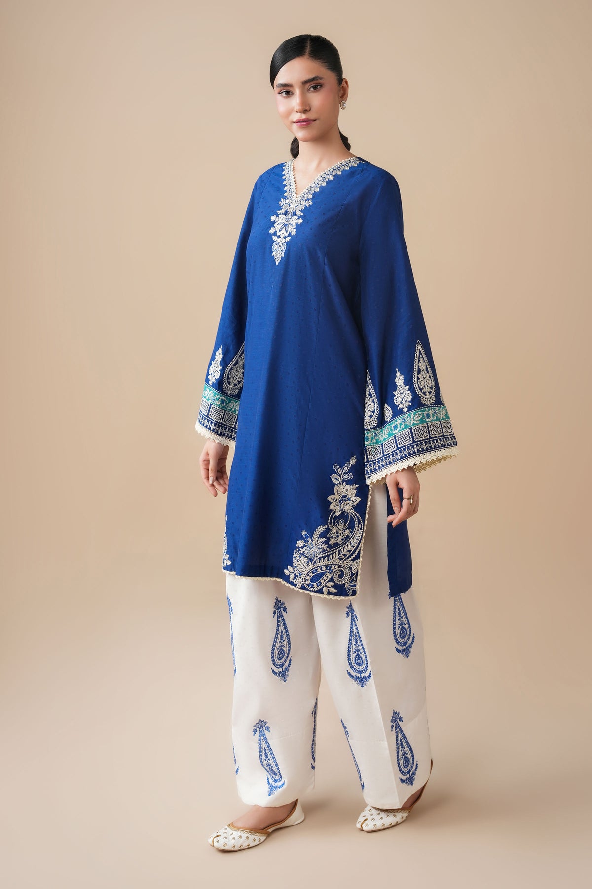 JACQUARD | EMBROIDERED