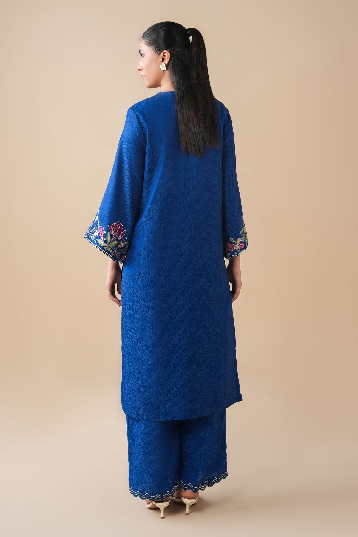 JACQUARD | EMBROIDERED