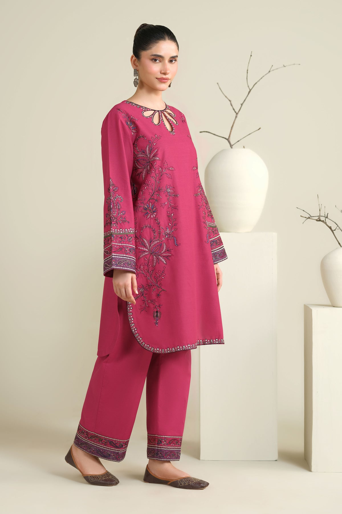 CROSS HATCH | EMBROIDERED