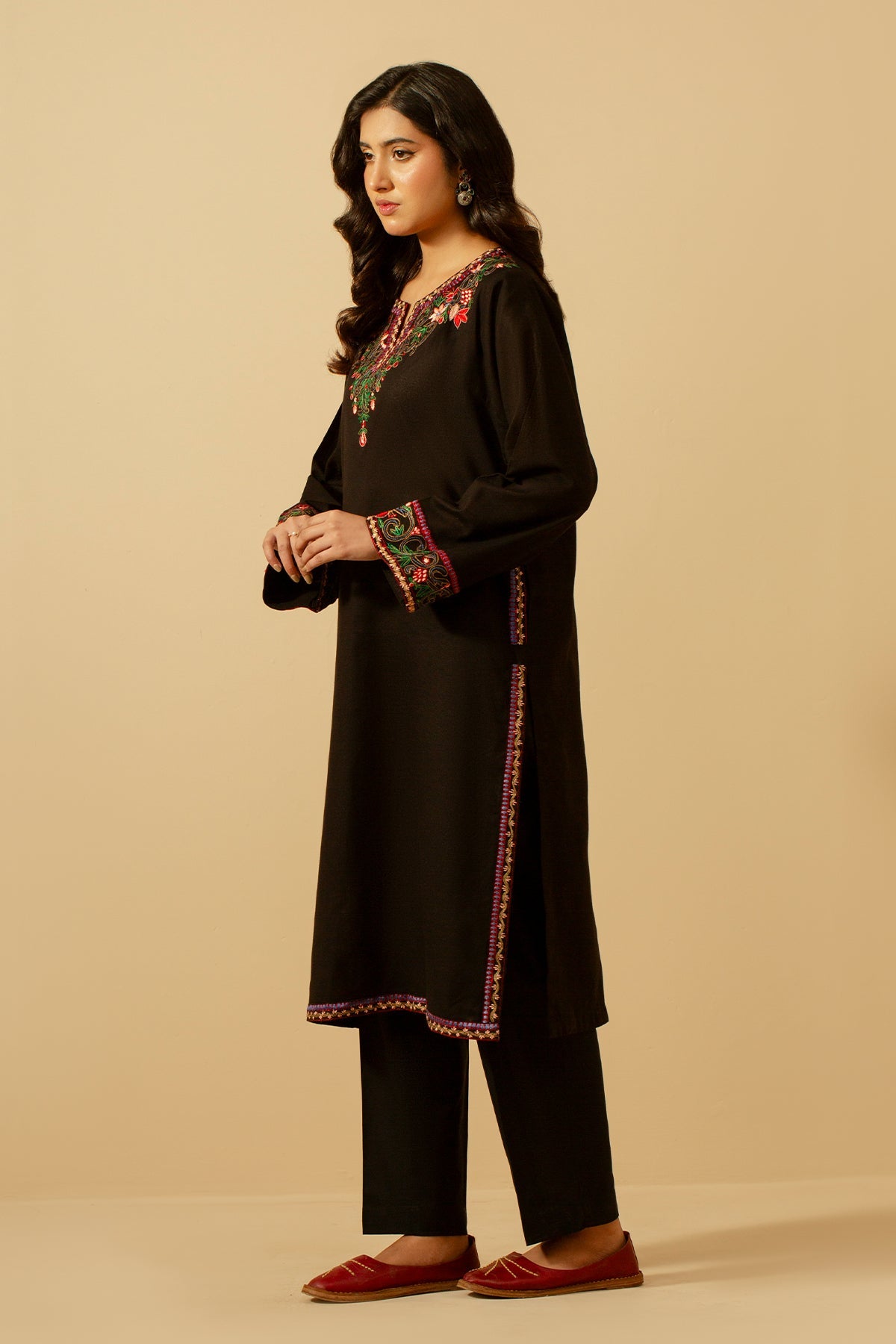 Embroidered Khaddar Shirt - KPW24-P2108-26 - Shop Now at Kayseria