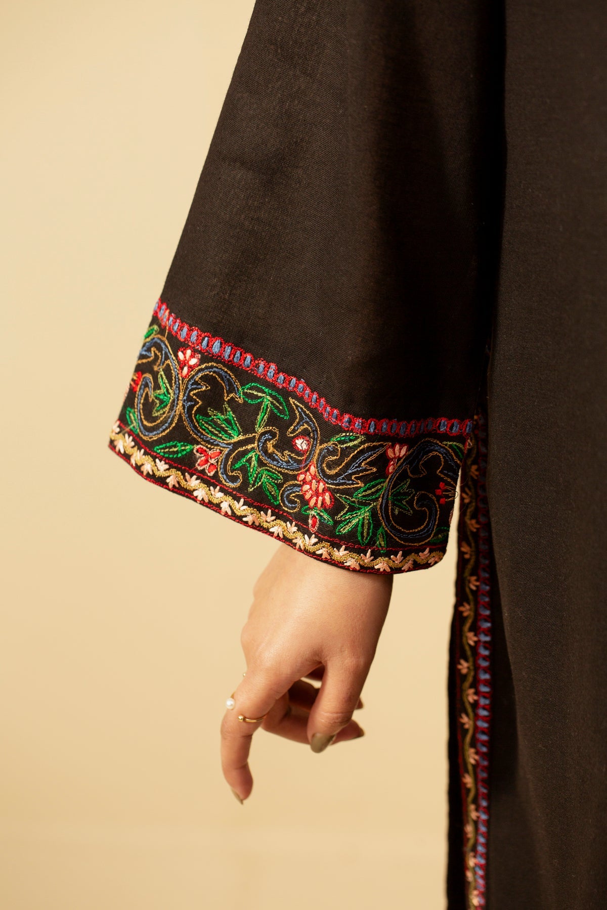 Embroidered Khaddar Shirt - KPW24-P2108-26 - Shop Now at Kayseria