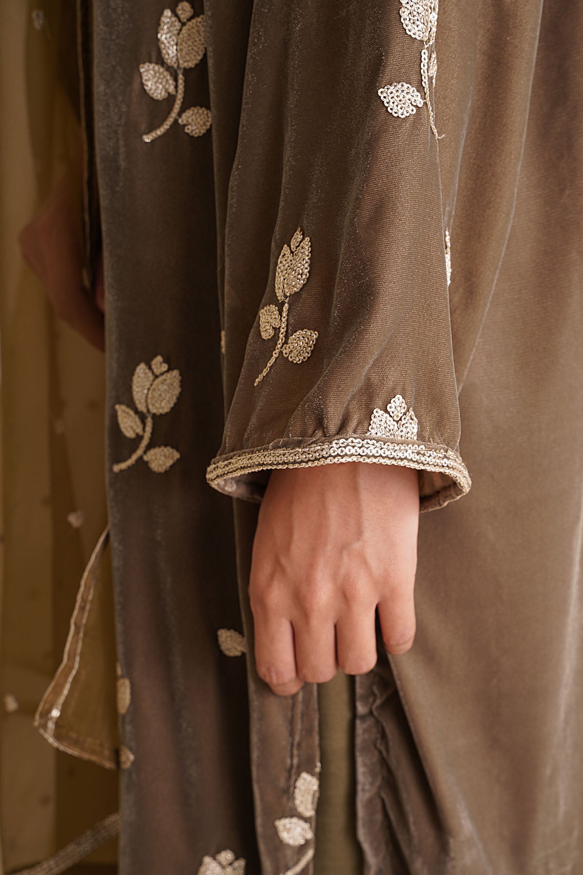3 Piece - Embroidered Velvet Suit - KPW24-P3143-143 - Shop Now at Kayseria
