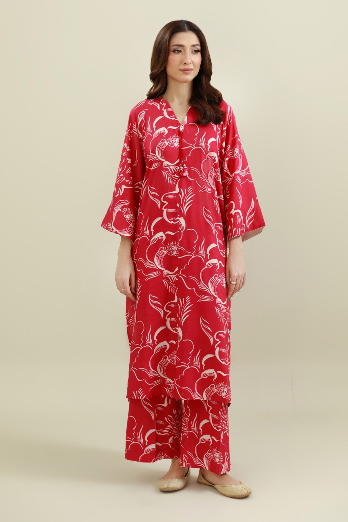 2 Piece - Printed & Embellished Linen Suit - KPW25-P3795 - Shop Now at Kayseria
