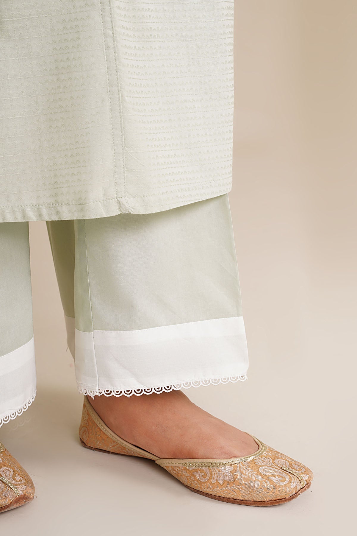 2 Piece - Embellished Jacquard Suit - KPW25-P3663
