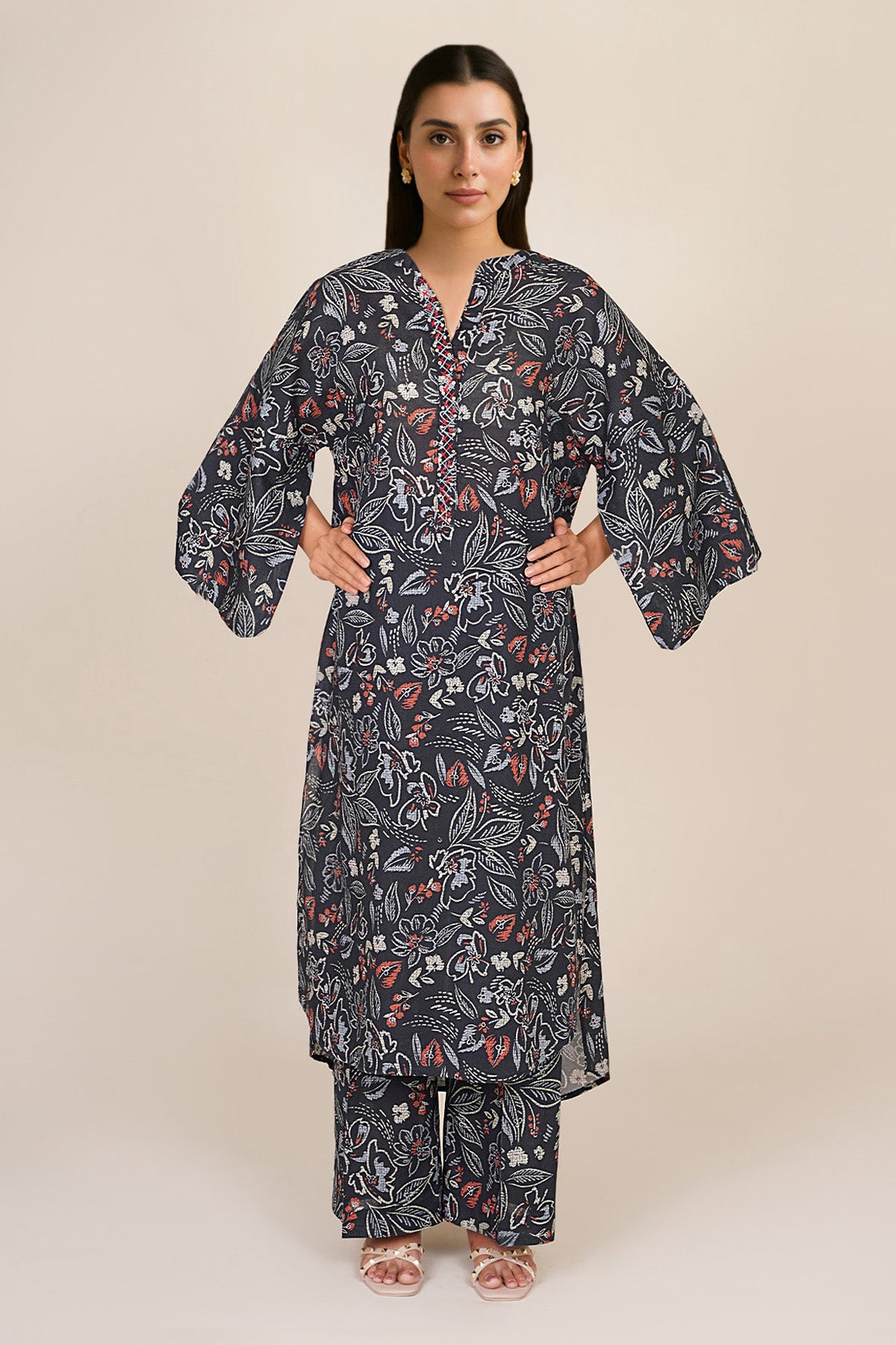 2 Piece - Printed & Embellished Khaddar Suit - KPW25-P3682 - Shop Now at Kayseria