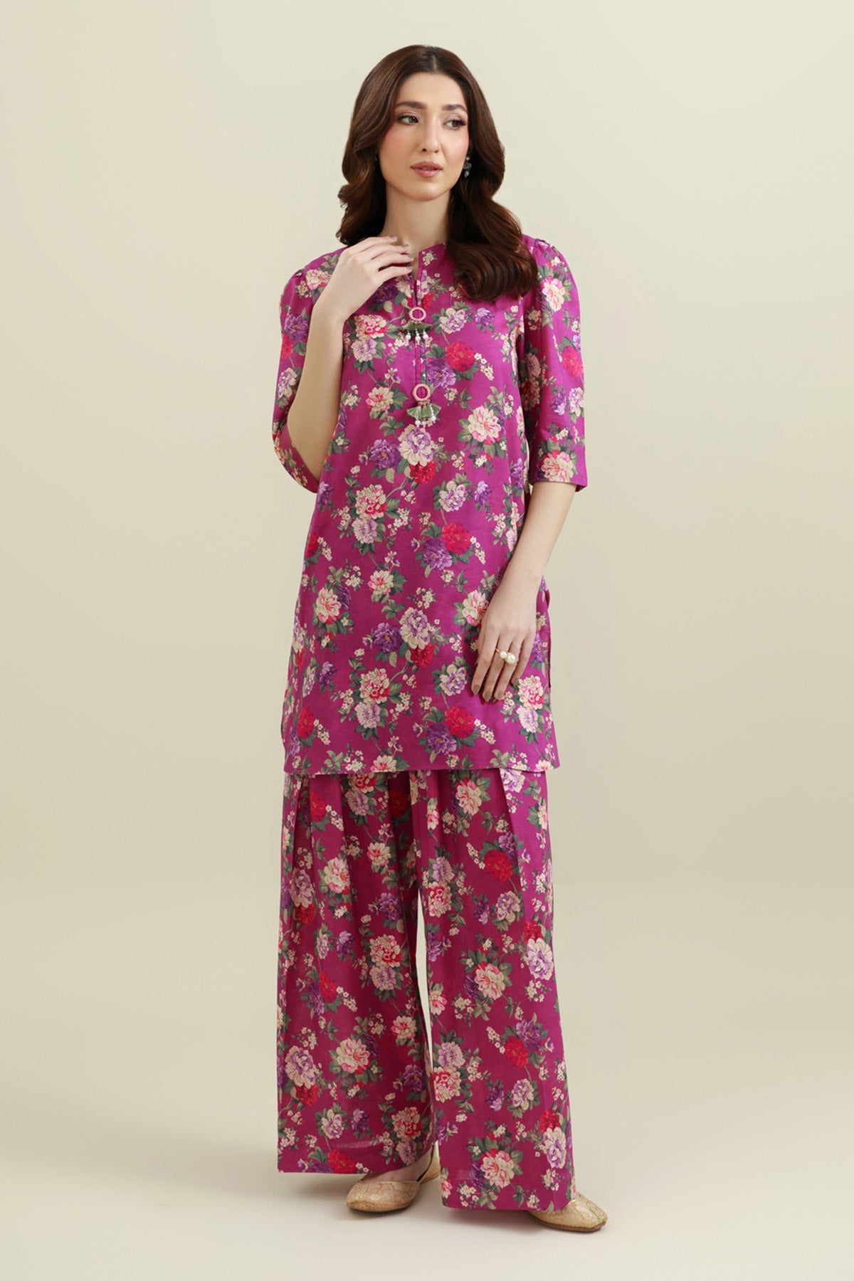 2 Piece - Printed & Embellished Khaddar Suit - KPW25-P3748 - Shop Now at Kayseria