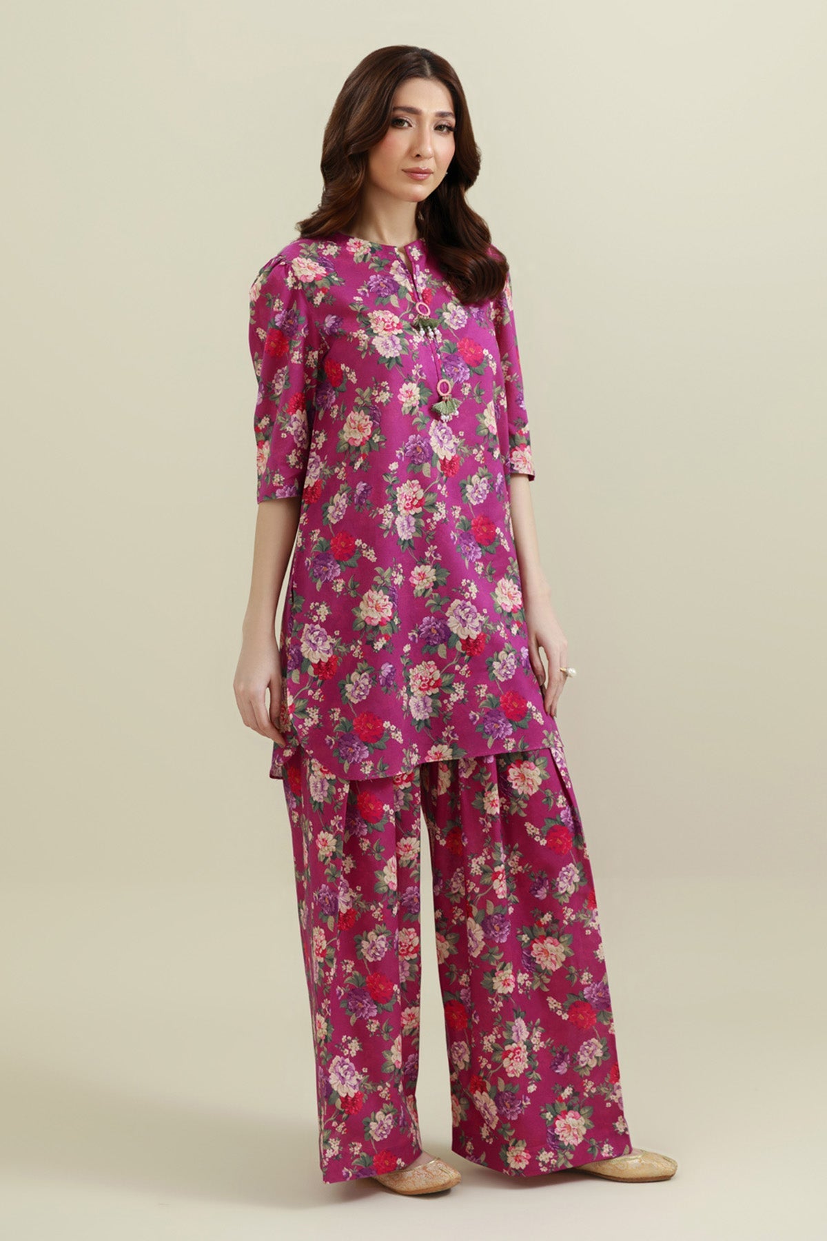 2 Piece - Printed & Embellished Khaddar Suit - KPW25-P3748 - Shop Now at Kayseria