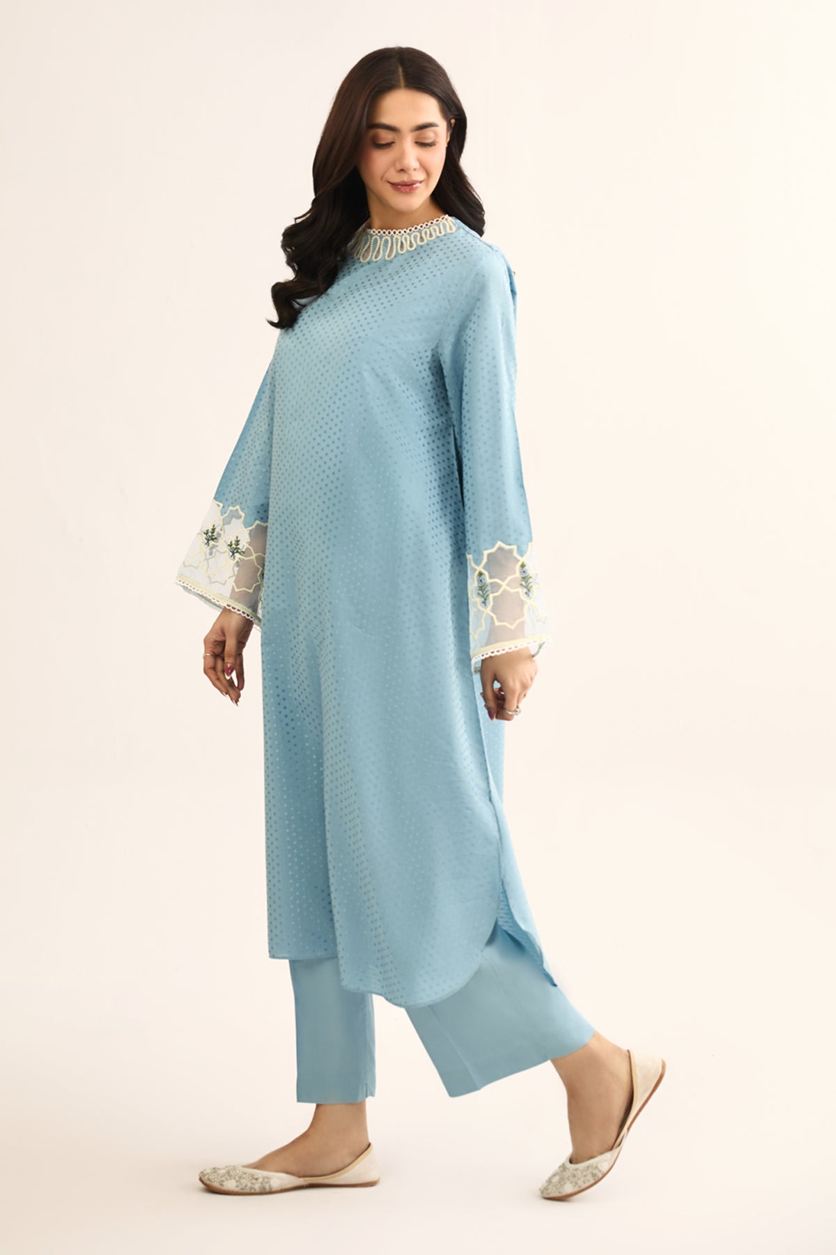 JACQUARD | EMBROIDERED