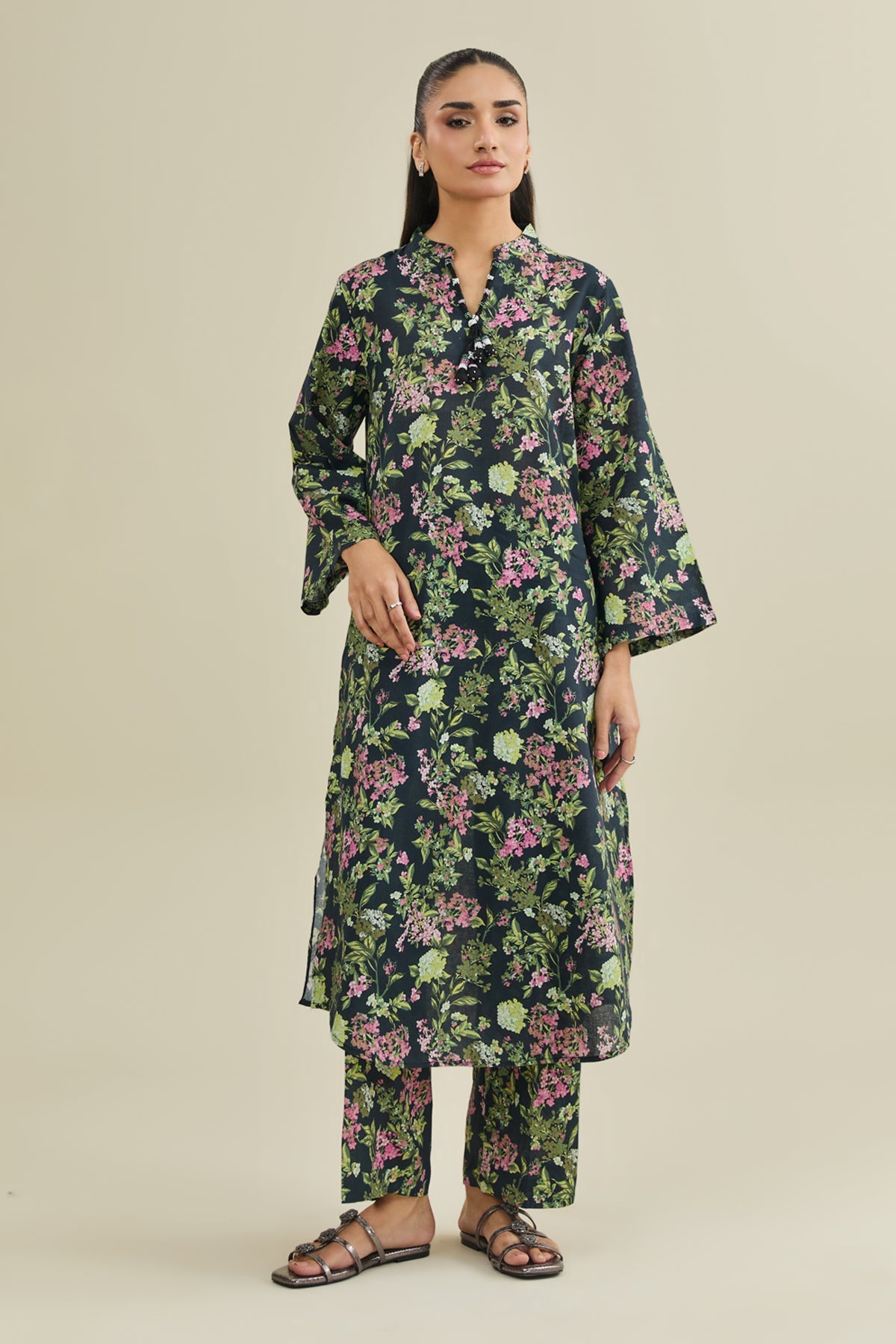 2 Piece - Printed Khaddar Suit - KPW25-P3765 - Shop Now at Kayseria