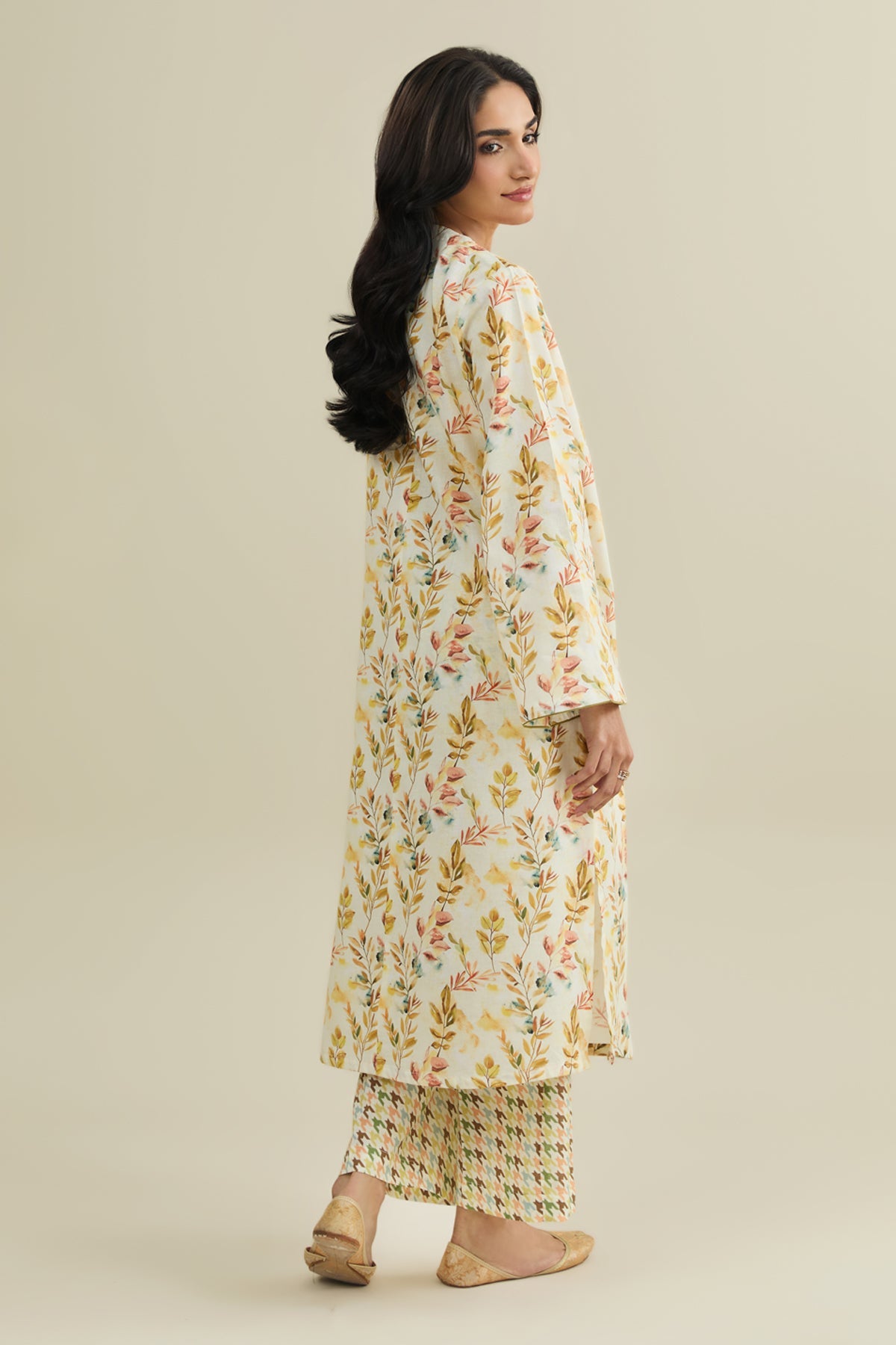 2 Piece - Printed Khaddar Suit - KPW25-P3797 - Shop Now at Kayseria