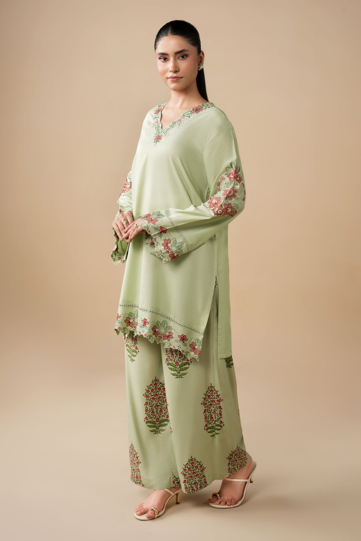 RAW SILK | EMBROIDERED PRET WINTER-26