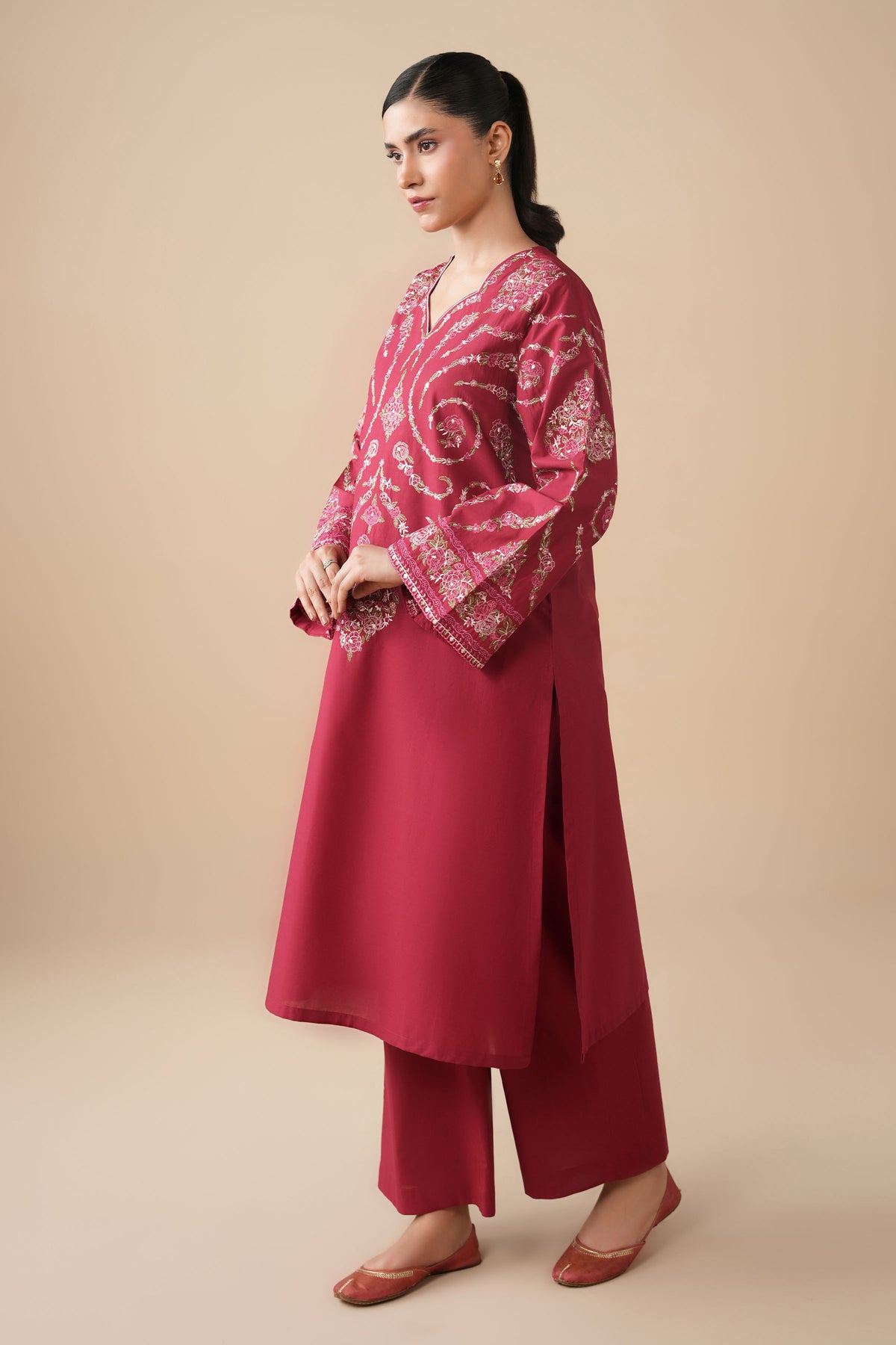 FINER CAMBRIC | EMBROIDERED PRET WINTER-26