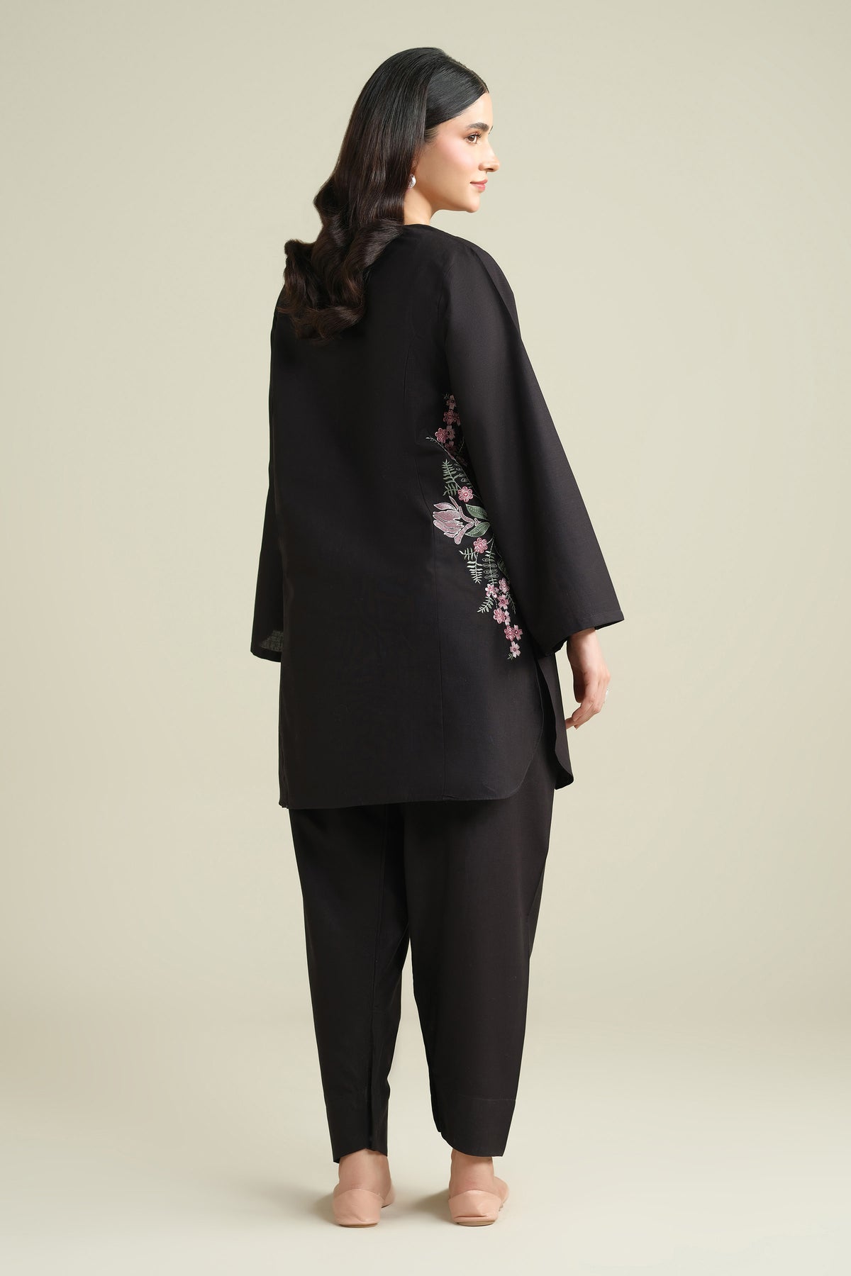 CROSS HATCH | EMBROIDERED