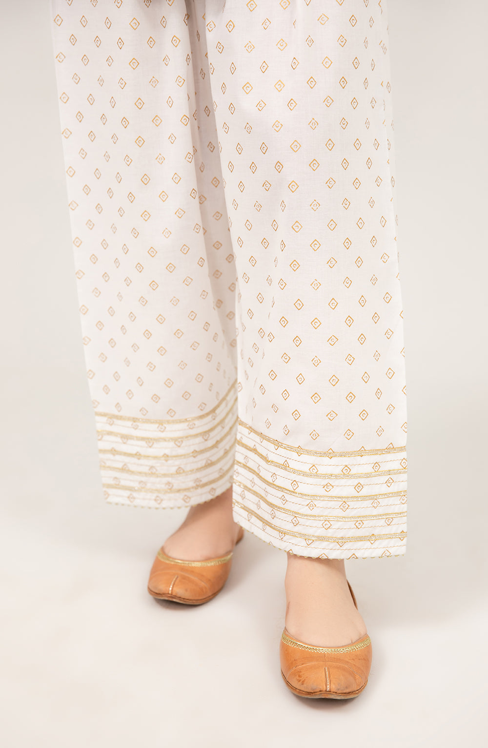 Girls Gotta Shalwar