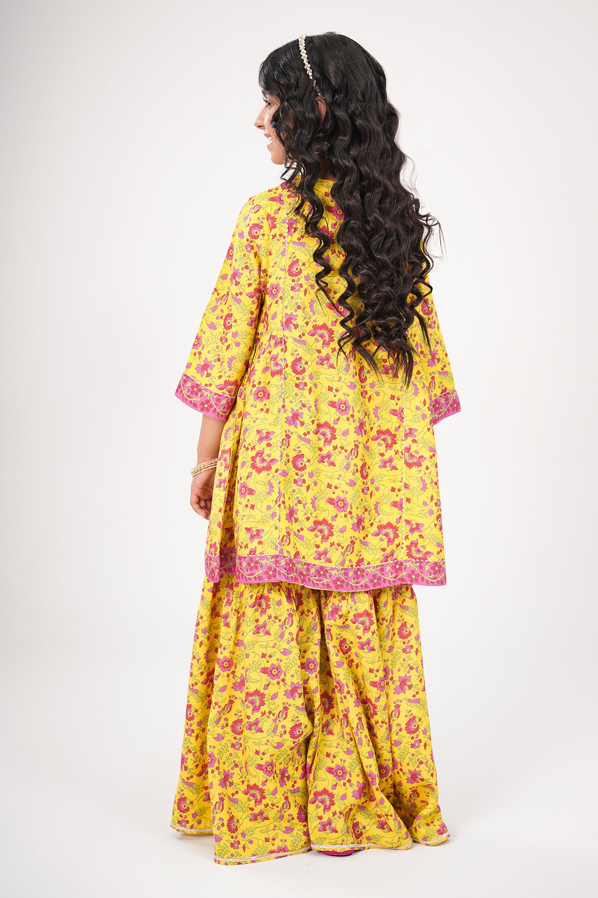 Aimal 2 Piece Suit - LCP801325 - Shop Now at Leisure Club