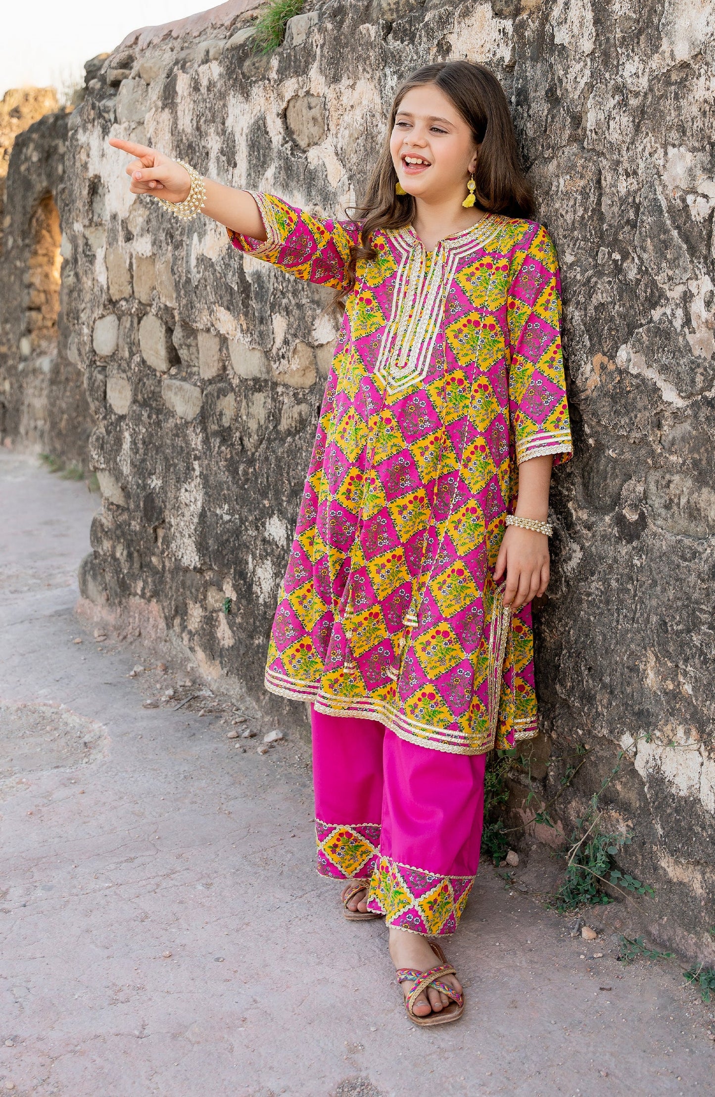 Phulkari 2 Pc Suit