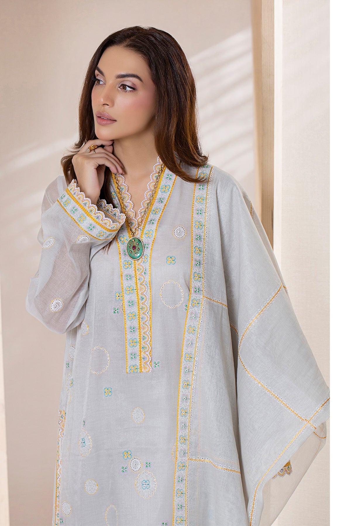 4 Piece - Embroidered Masuri Suit - MC1232 - Shop Now at Kayseria