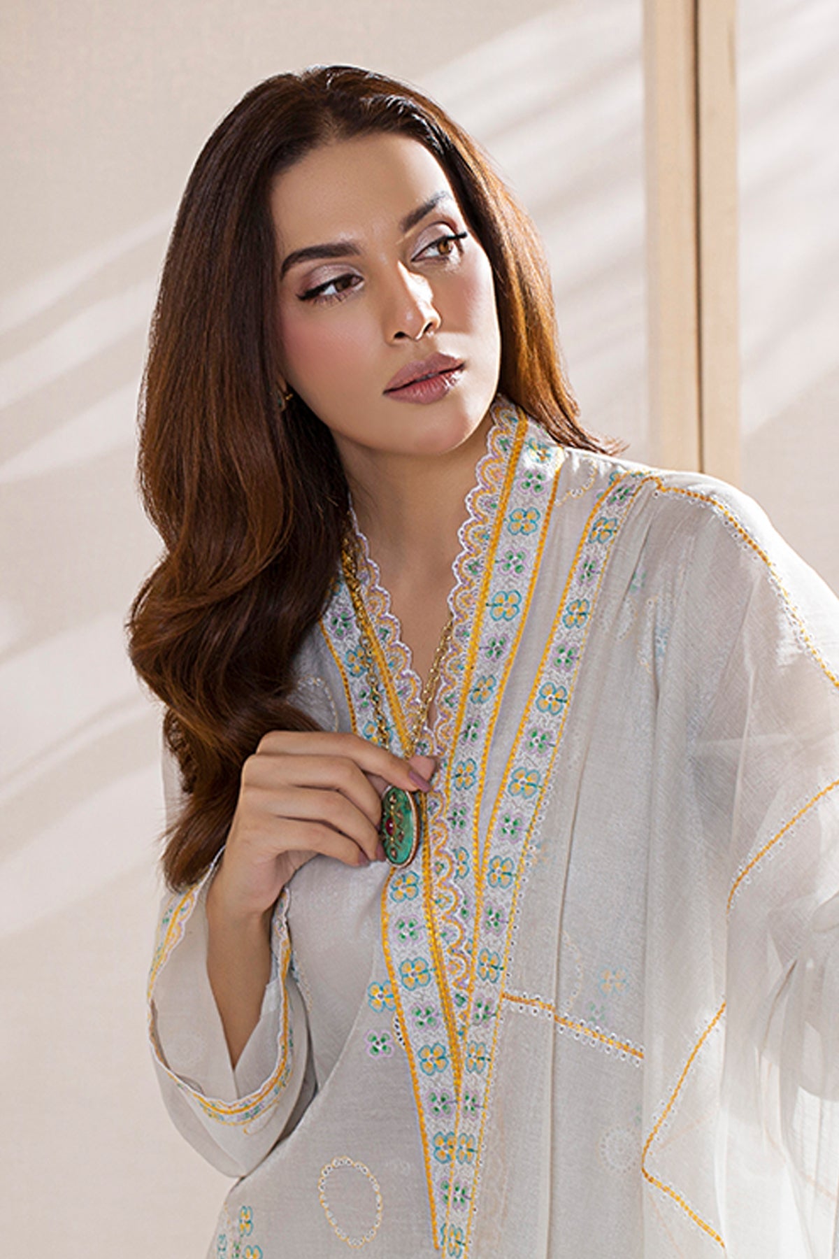 4 Piece - Embroidered Masuri Suit - MC1232 - Shop Now at Kayseria