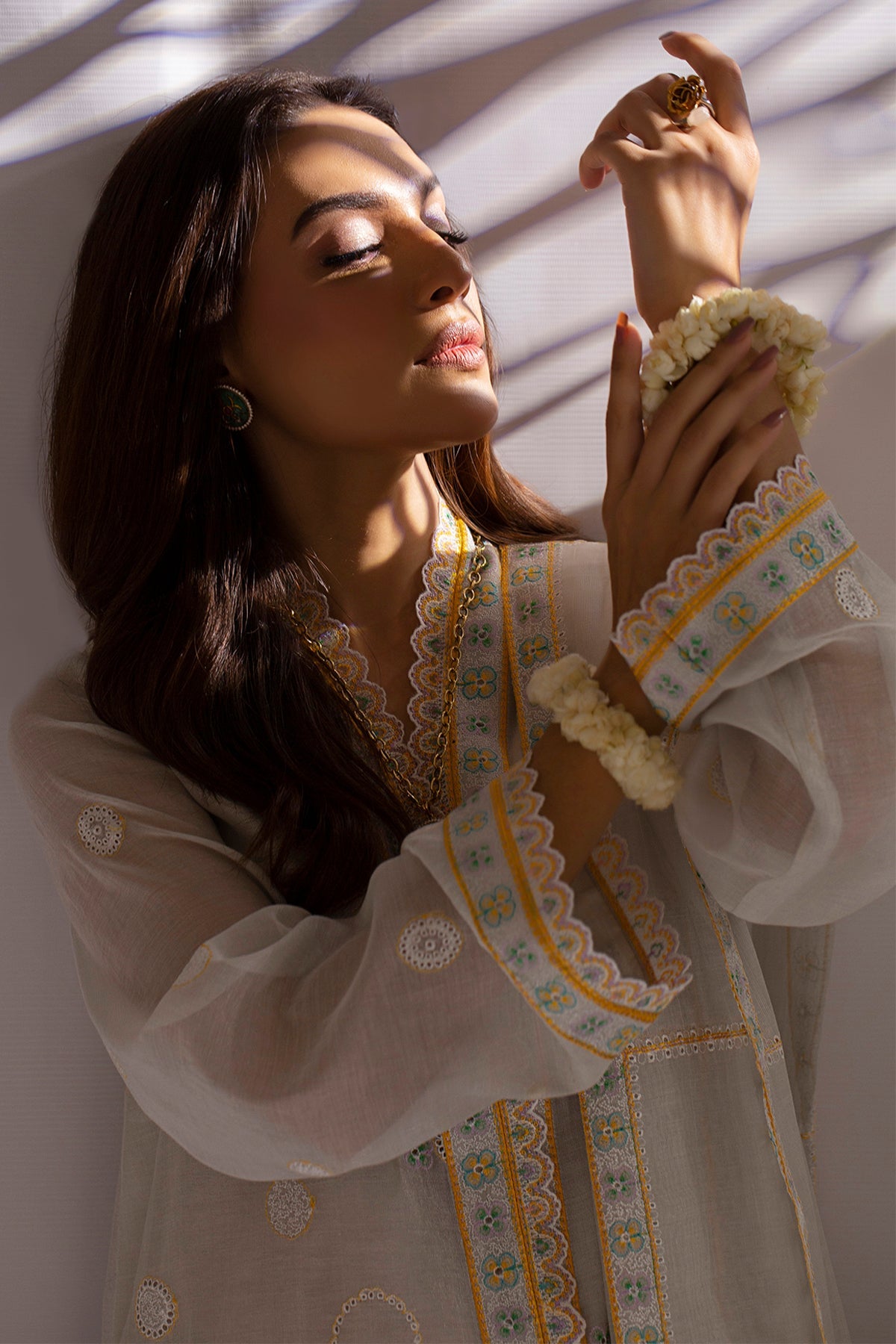 4 Piece - Embroidered Masuri Suit - MC1232 - Shop Now at Kayseria