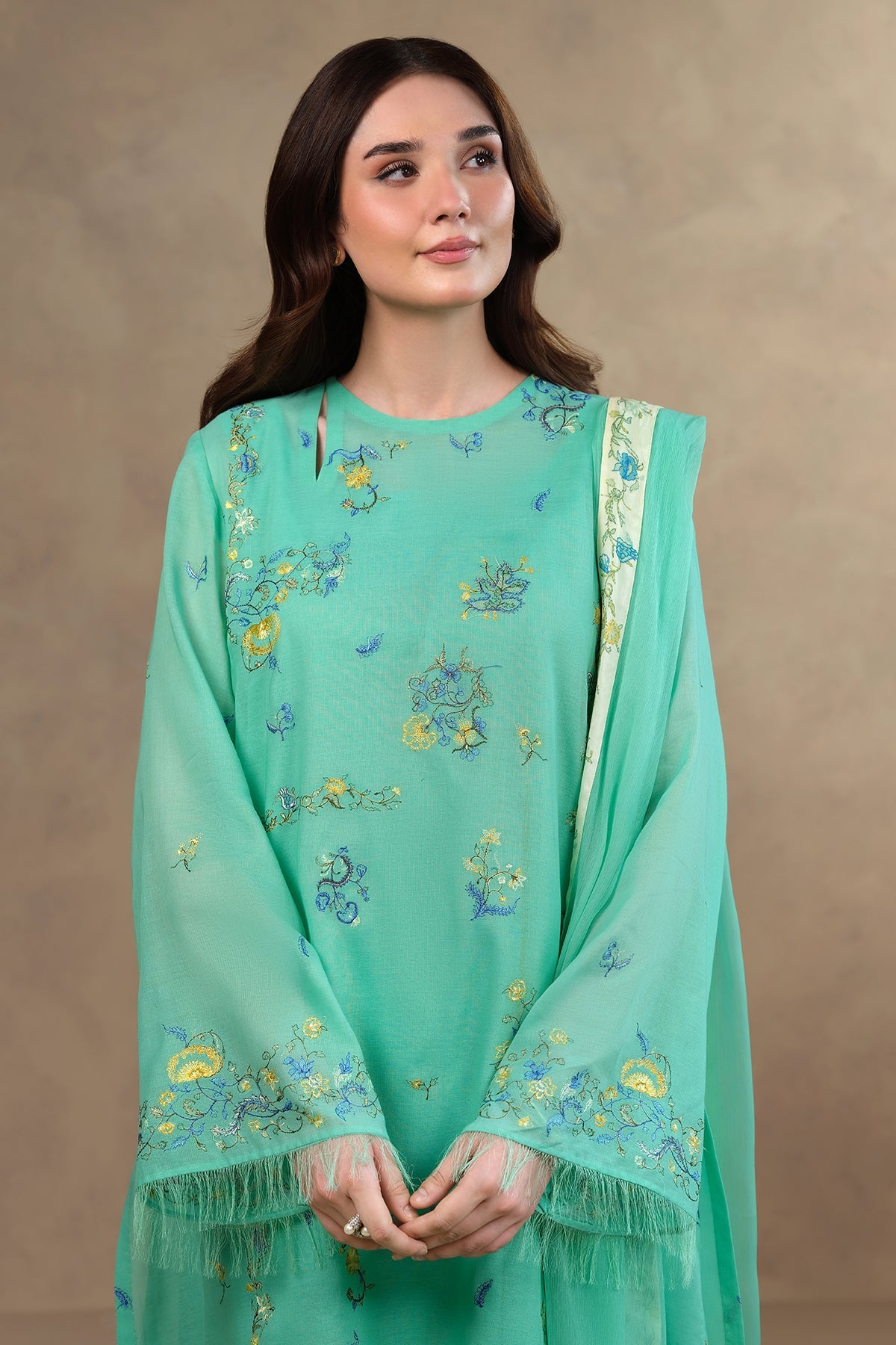 4 Piece - Embroidered Dhaka Malmal Suit - MC1814 - Shop Now at Kayseria