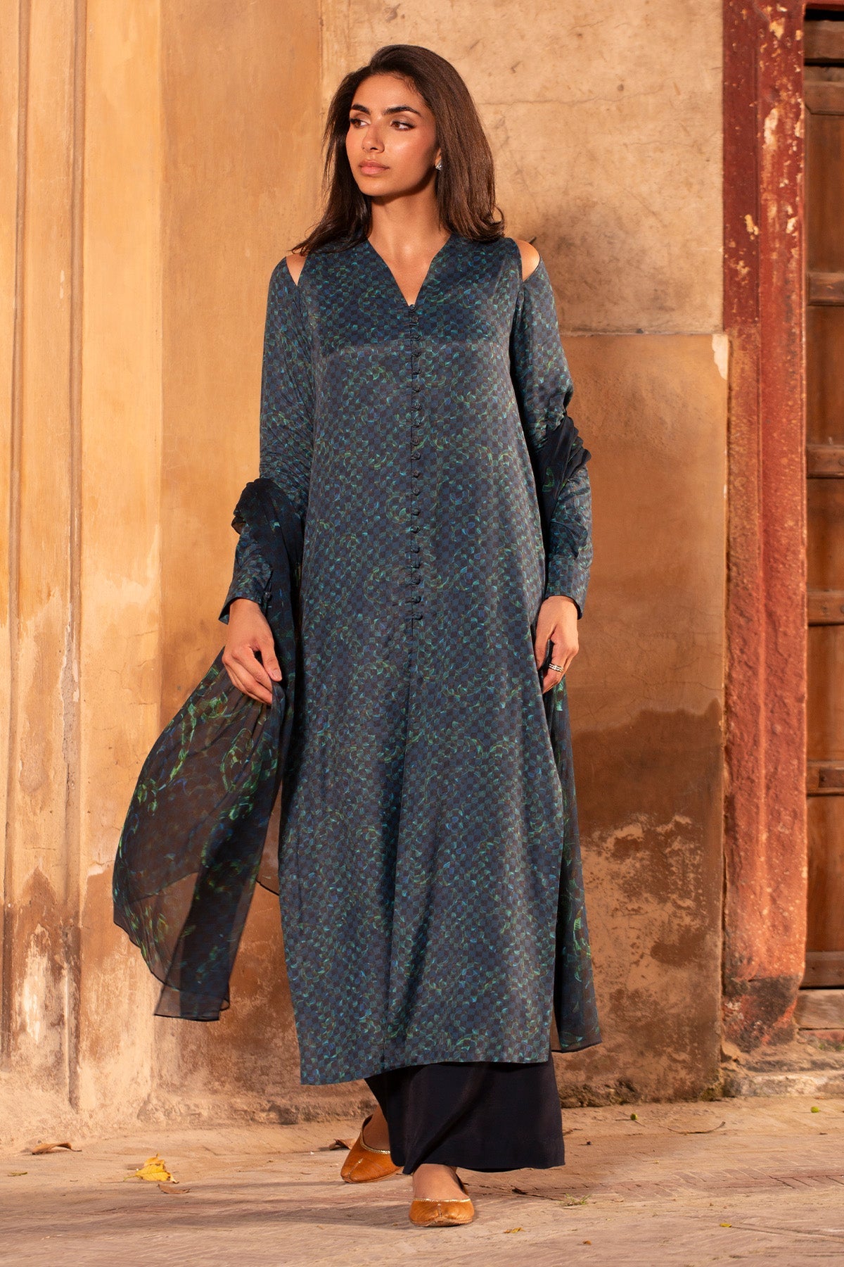 3 Piece - Printed Raw Silk Suit - MC2107 - Shop Now at Kayseria