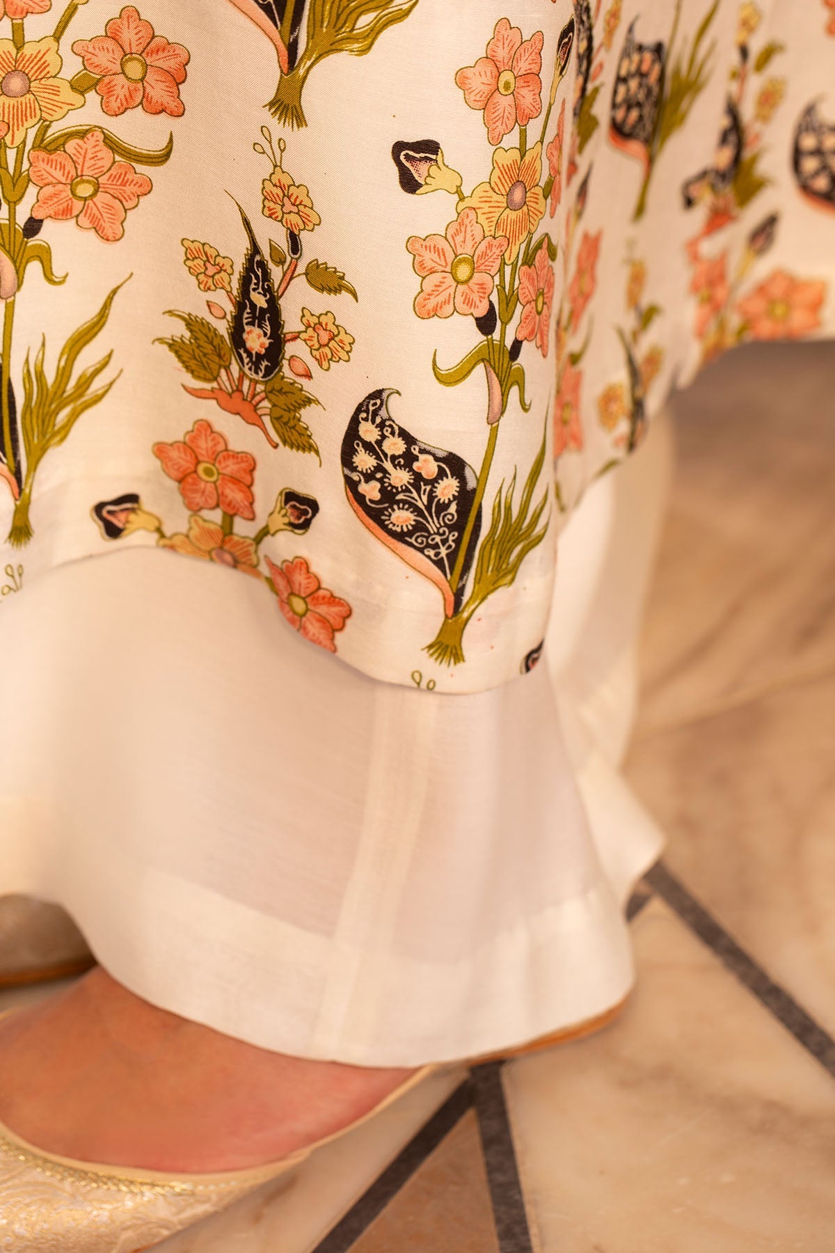 2 Piece - Printed Khadi Silk Suit - MC2109 - Shop Now at Kayseria