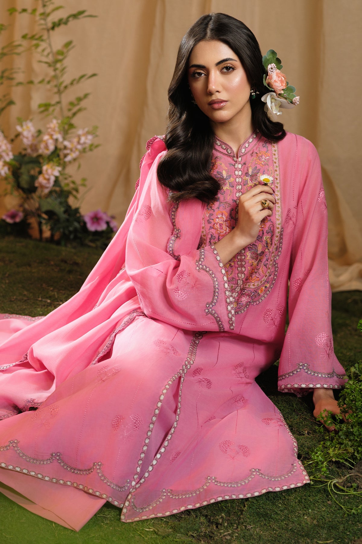 4 Piece - Embroidered Kara Cotton Suit - MCP1702-2 - Shop Now at Kayseria