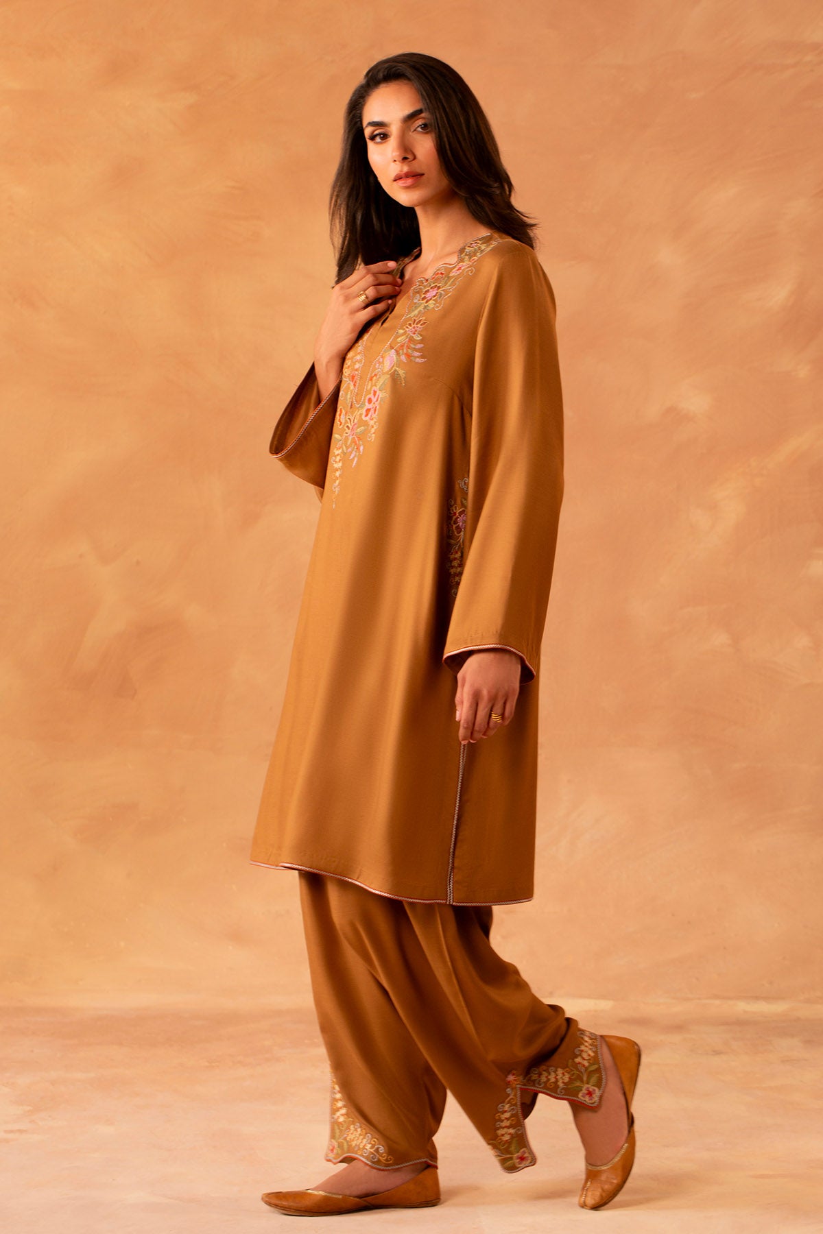 EMBROIDERED | MARINA | MCP2038