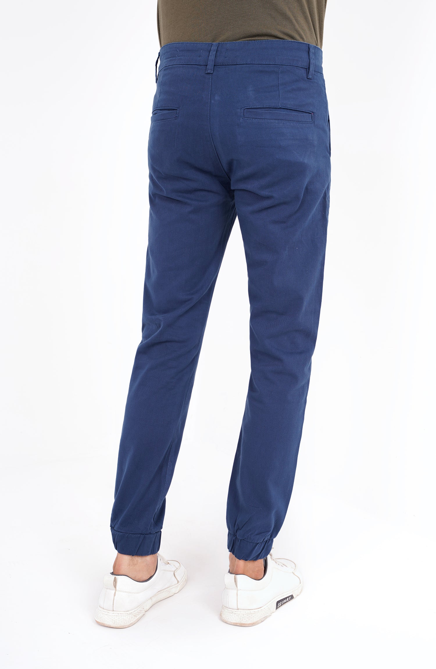 Slim Fit Jogger - MND603B423 - Shop Now at Leisure Club