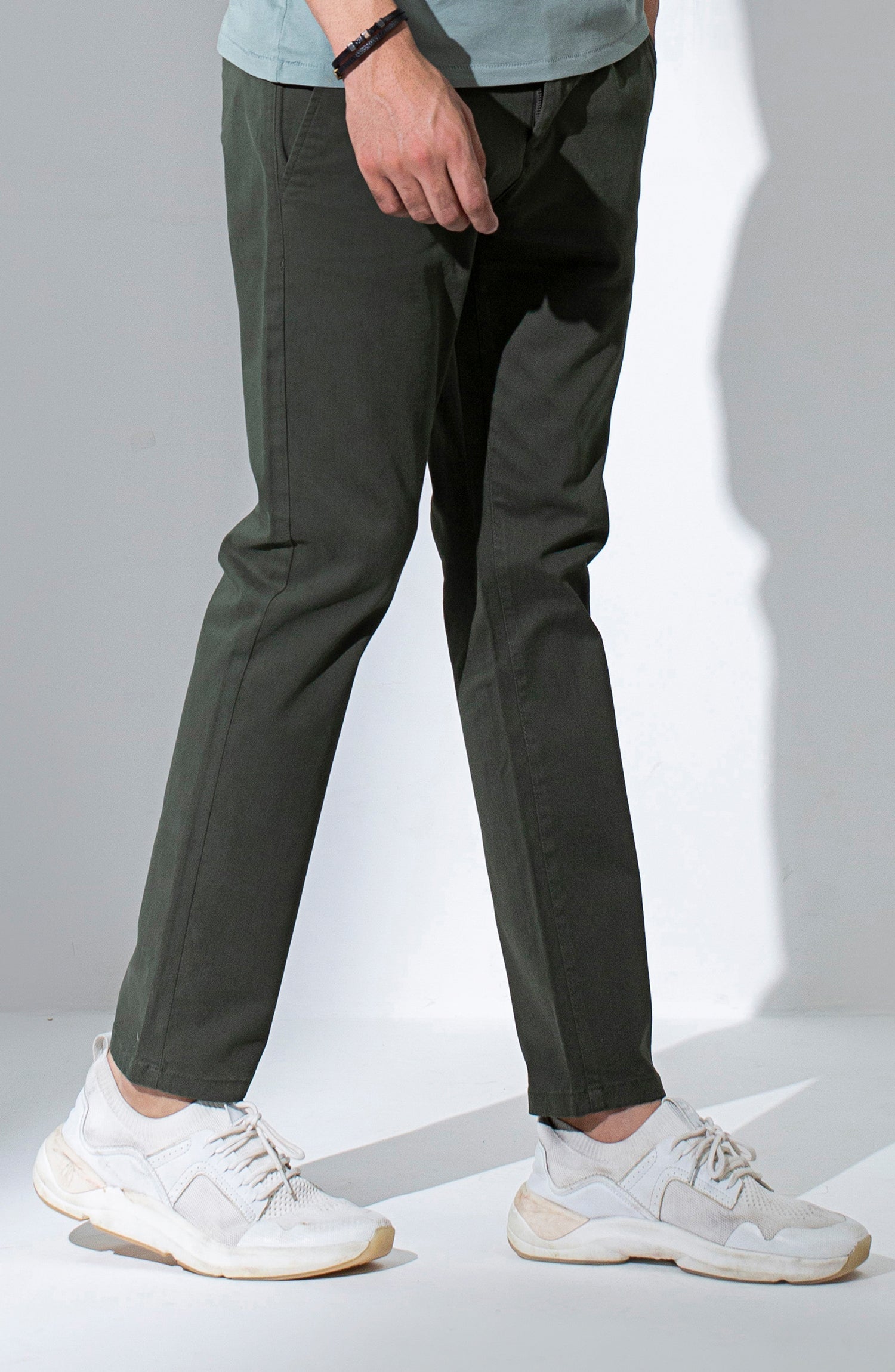 Slim Fit Chino - MND902B324 - Shop Now at Leisure Club