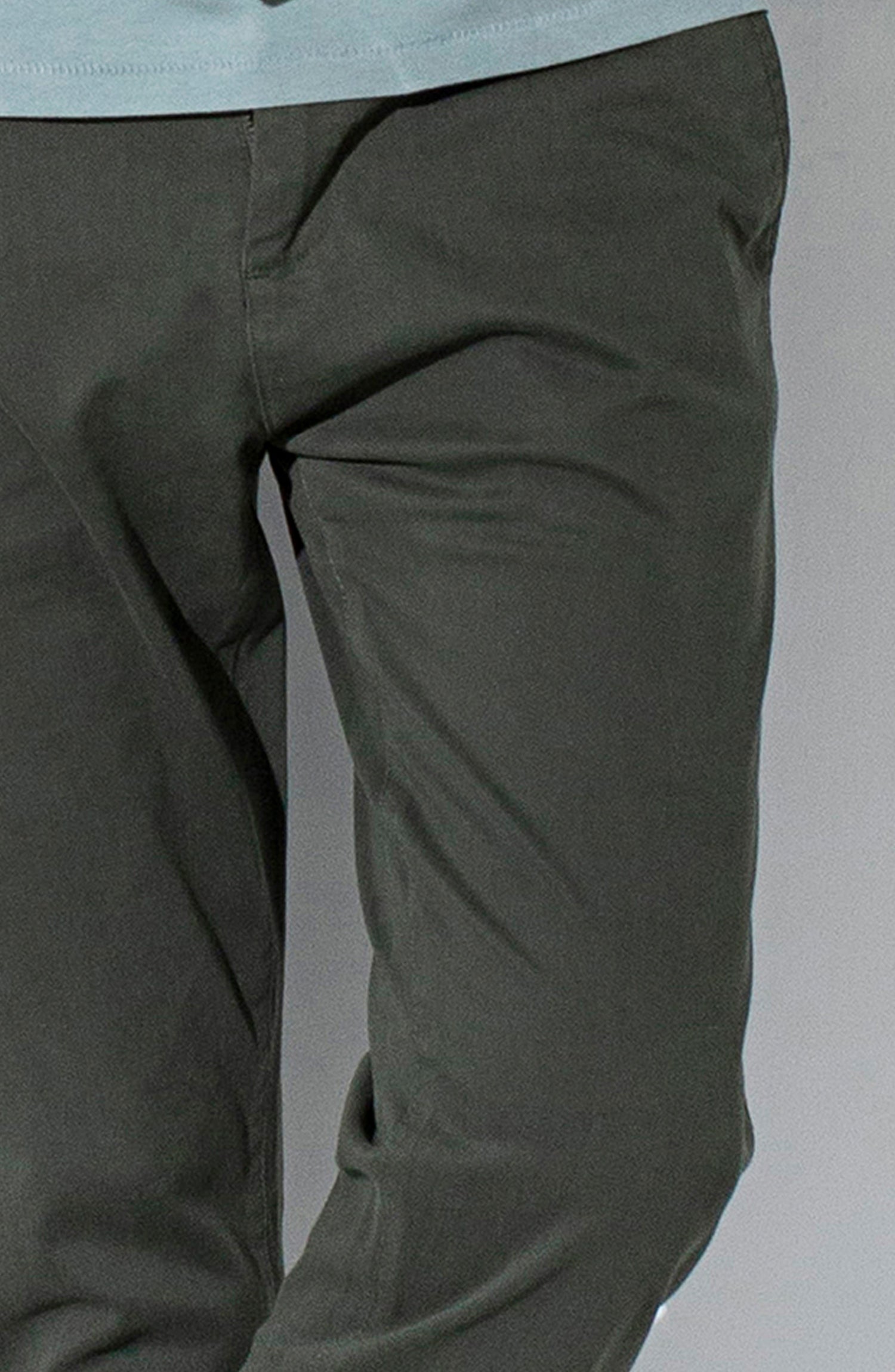 Slim Fit Chino - MND902B324 - Shop Now at Leisure Club