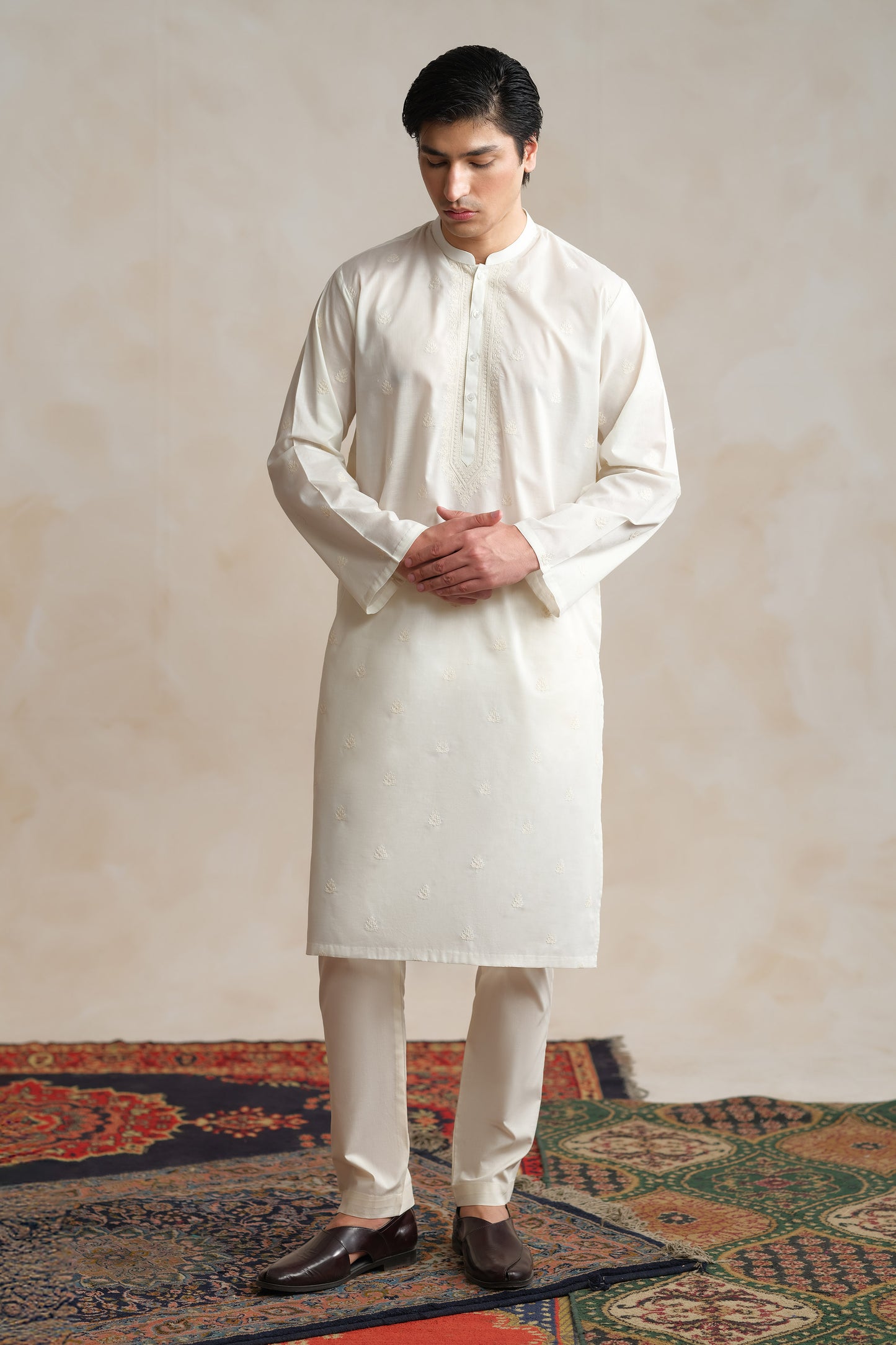 Embroidered Booti Kurta - SMK100126