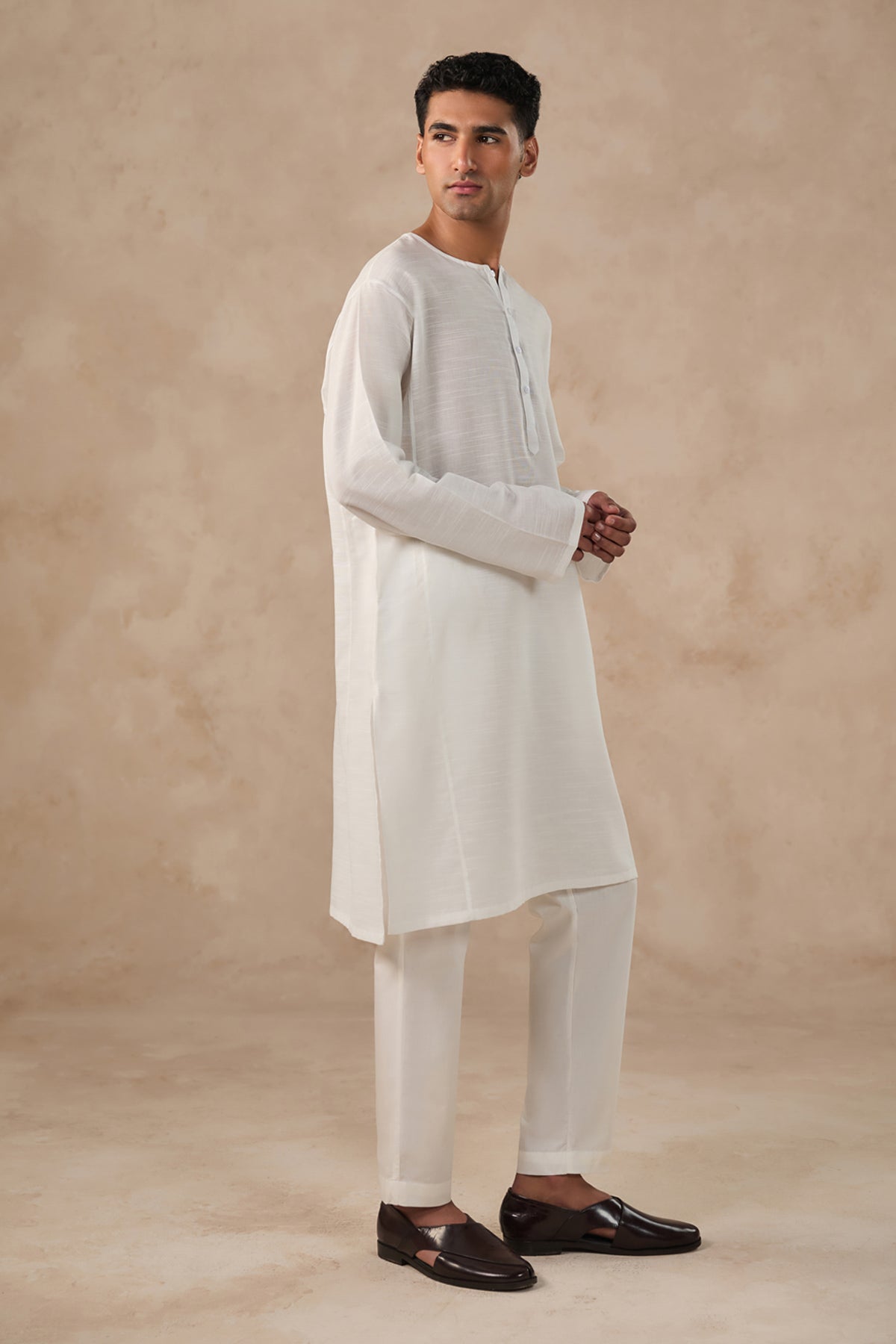 Ali Garh Kurta In Slub Ctton - SMK108126 - Shop Now at Shahnameh