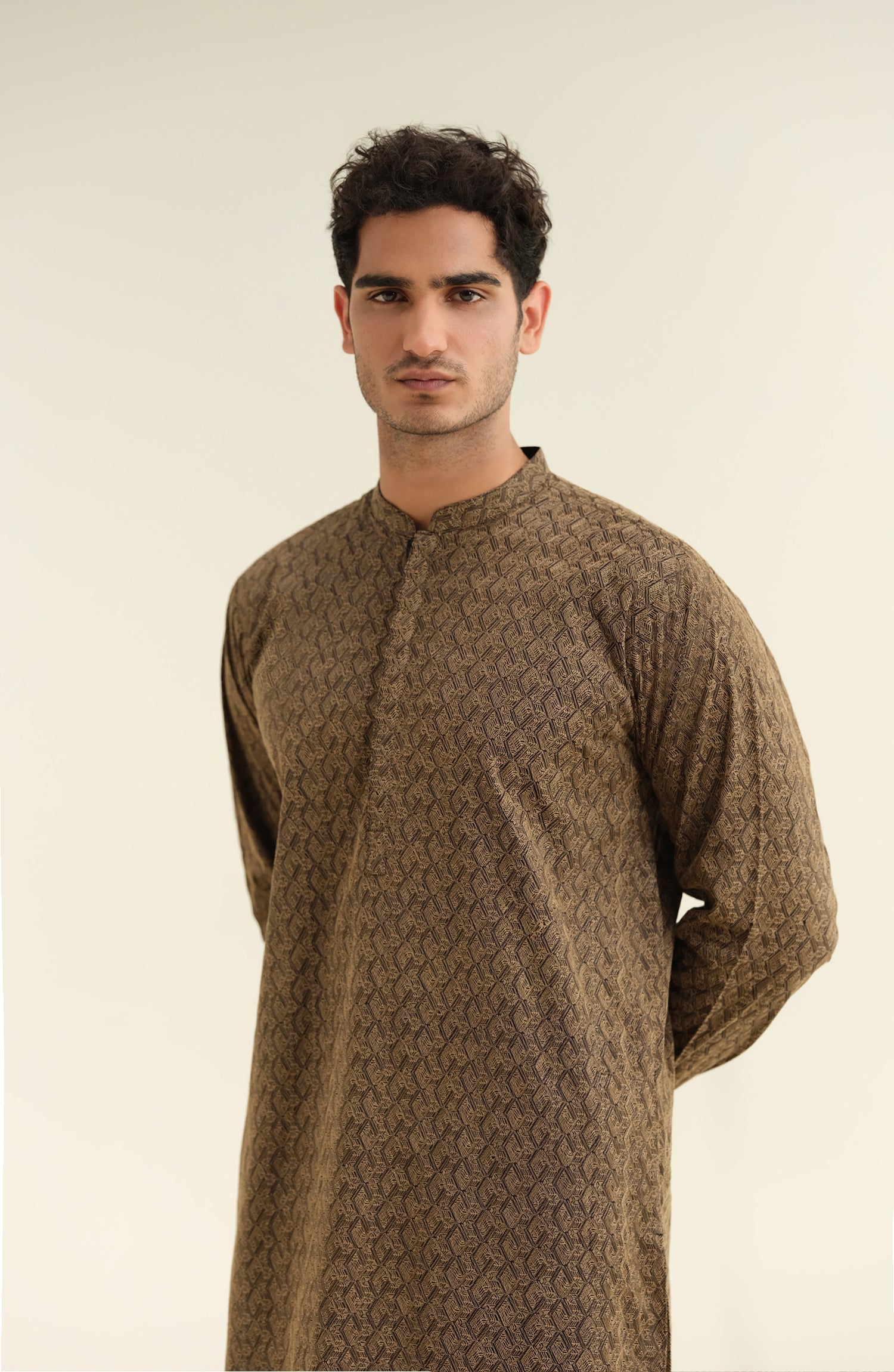Men's Embroidered Kurta - Shop Now at Shahnameh