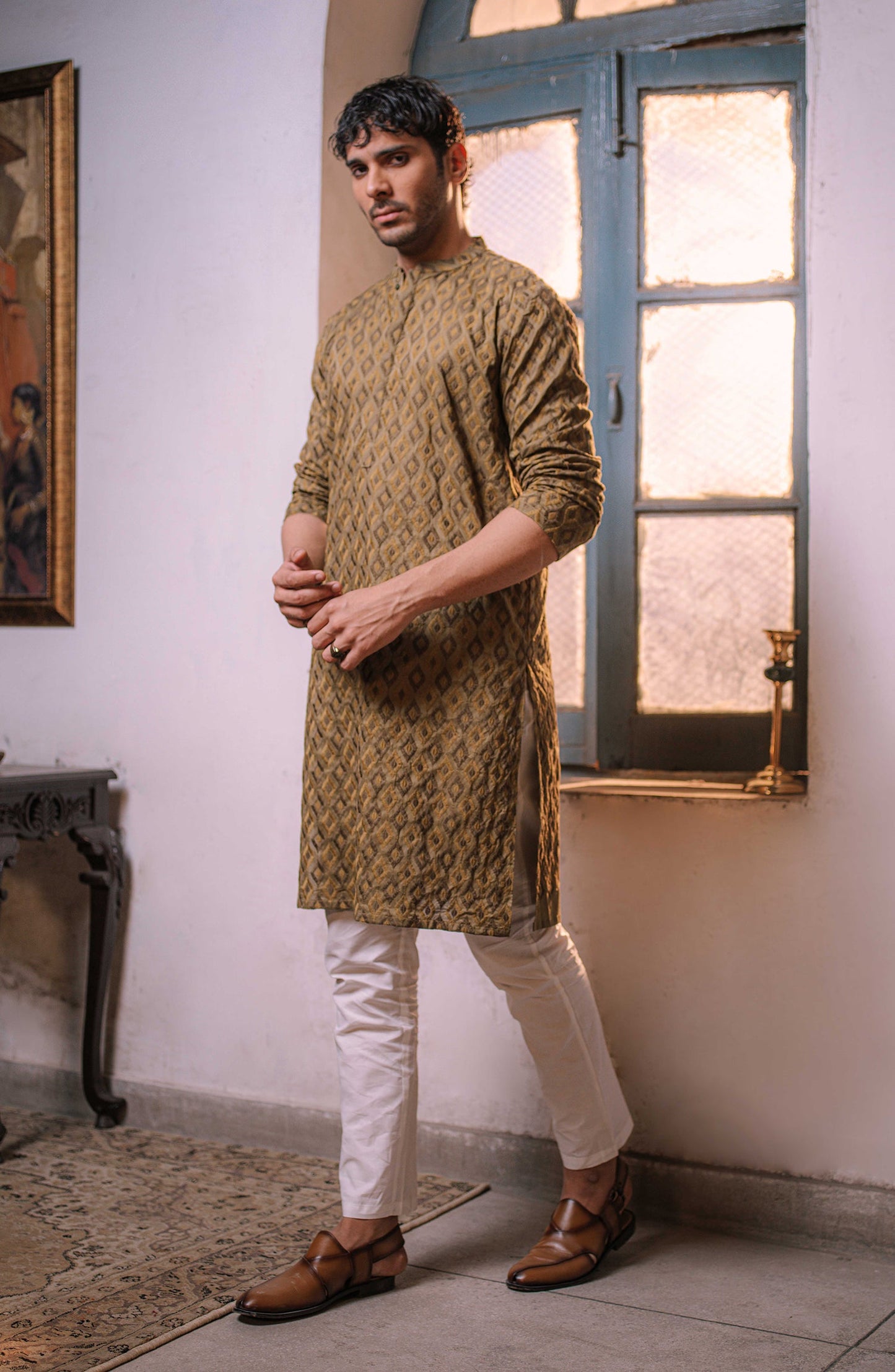 Men's Lawn Embroidered Kurta - Shop Now at Shahnameh