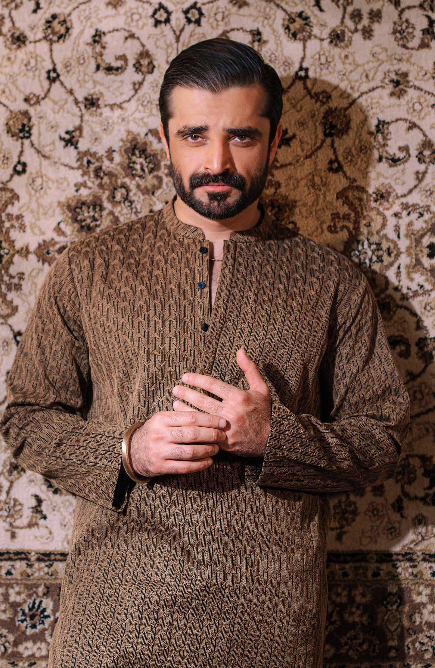 Men's Embroidered Kurta - Shop Now at Shahnameh