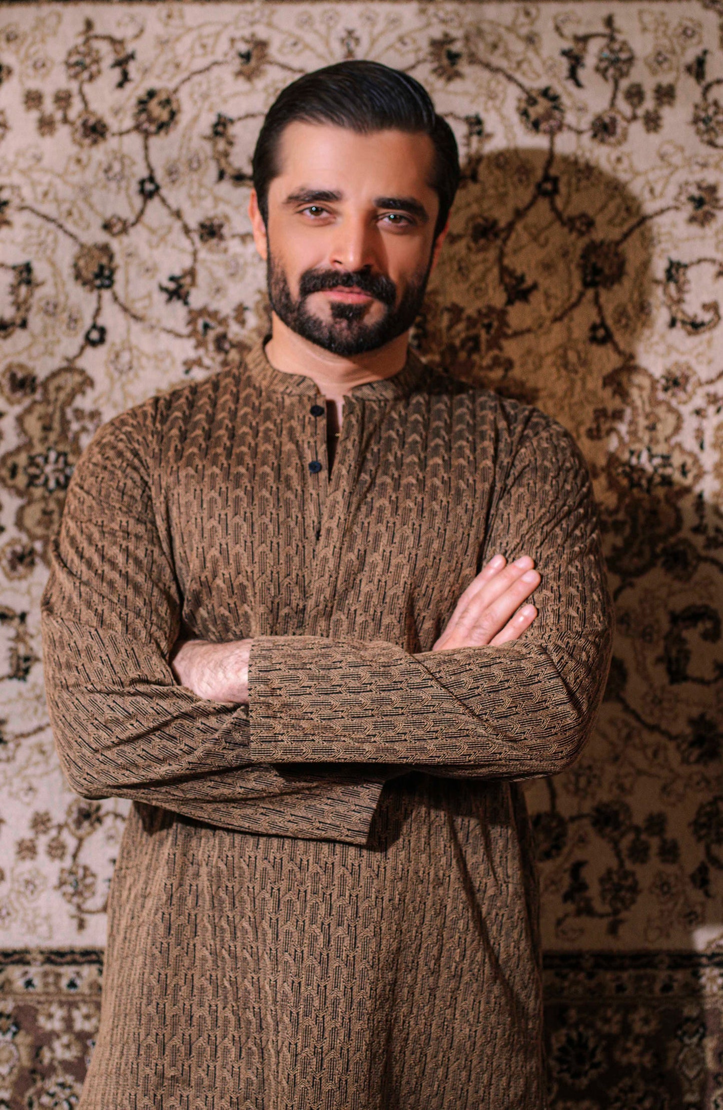 Men's Embroidered Kurta - Shop Now at Shahnameh