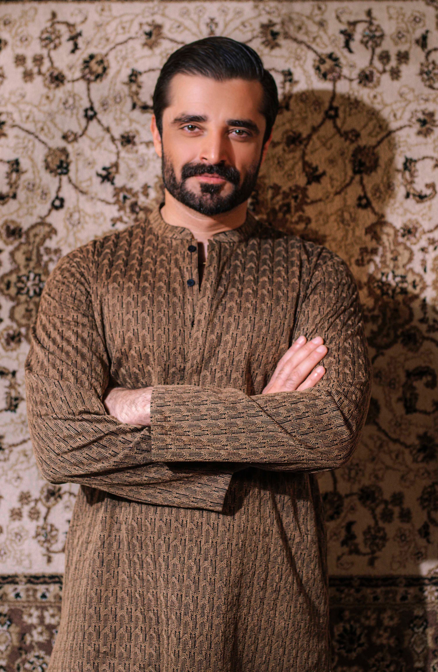 Men's Embroidered Kurta - Shop Now at Shahnameh
