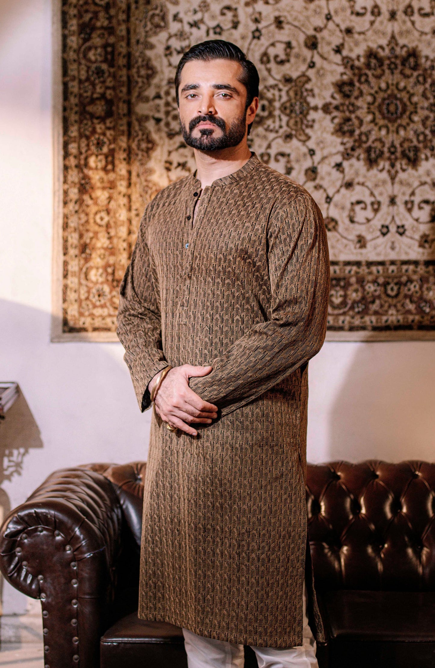 Men's Embroidered Kurta - Shop Now at Shahnameh