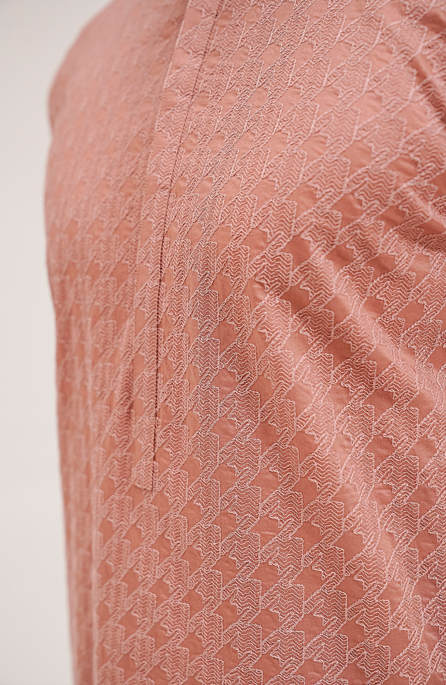 Men's Embroidered Kurta - Shop Now at Shahnameh
