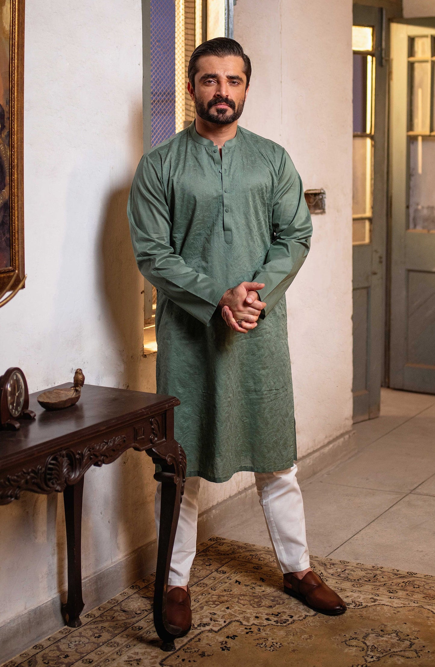 Men's Lawn Embroidered Kurta