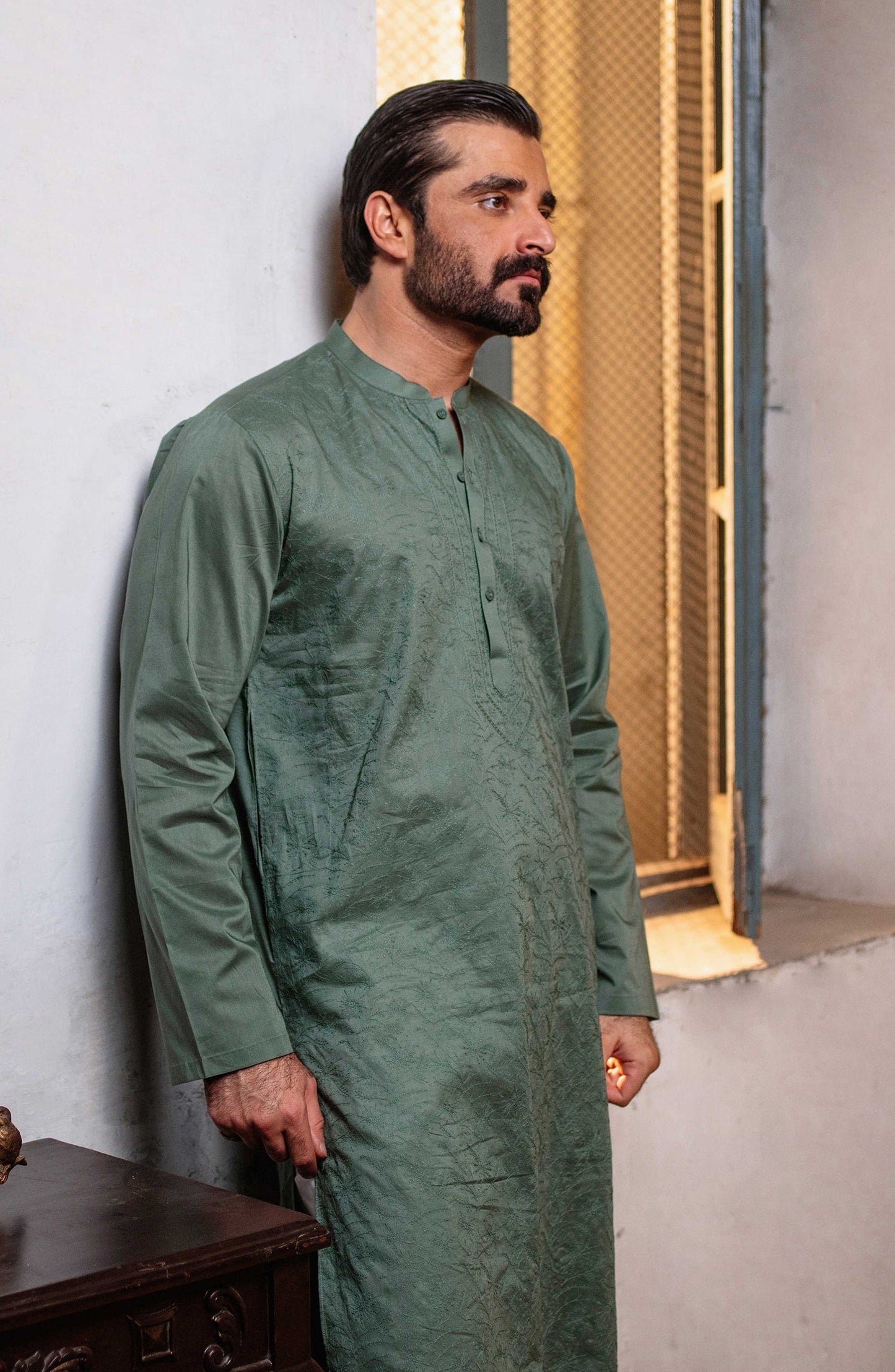 Men's Lawn Embroidered Kurta