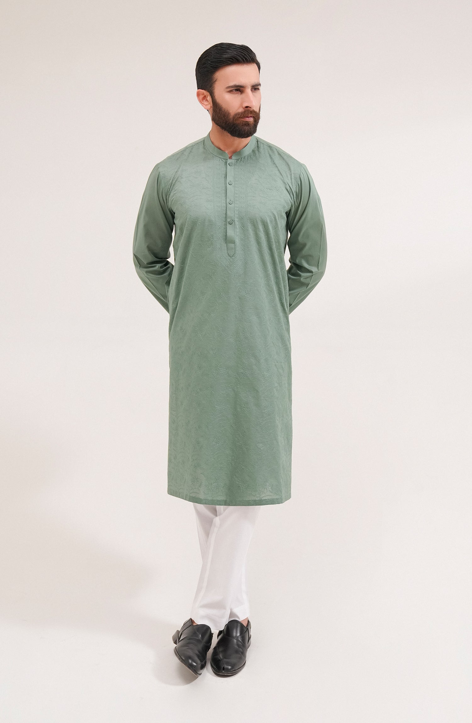 Men's Embroidered Kurta - Shop Now at Shahnameh